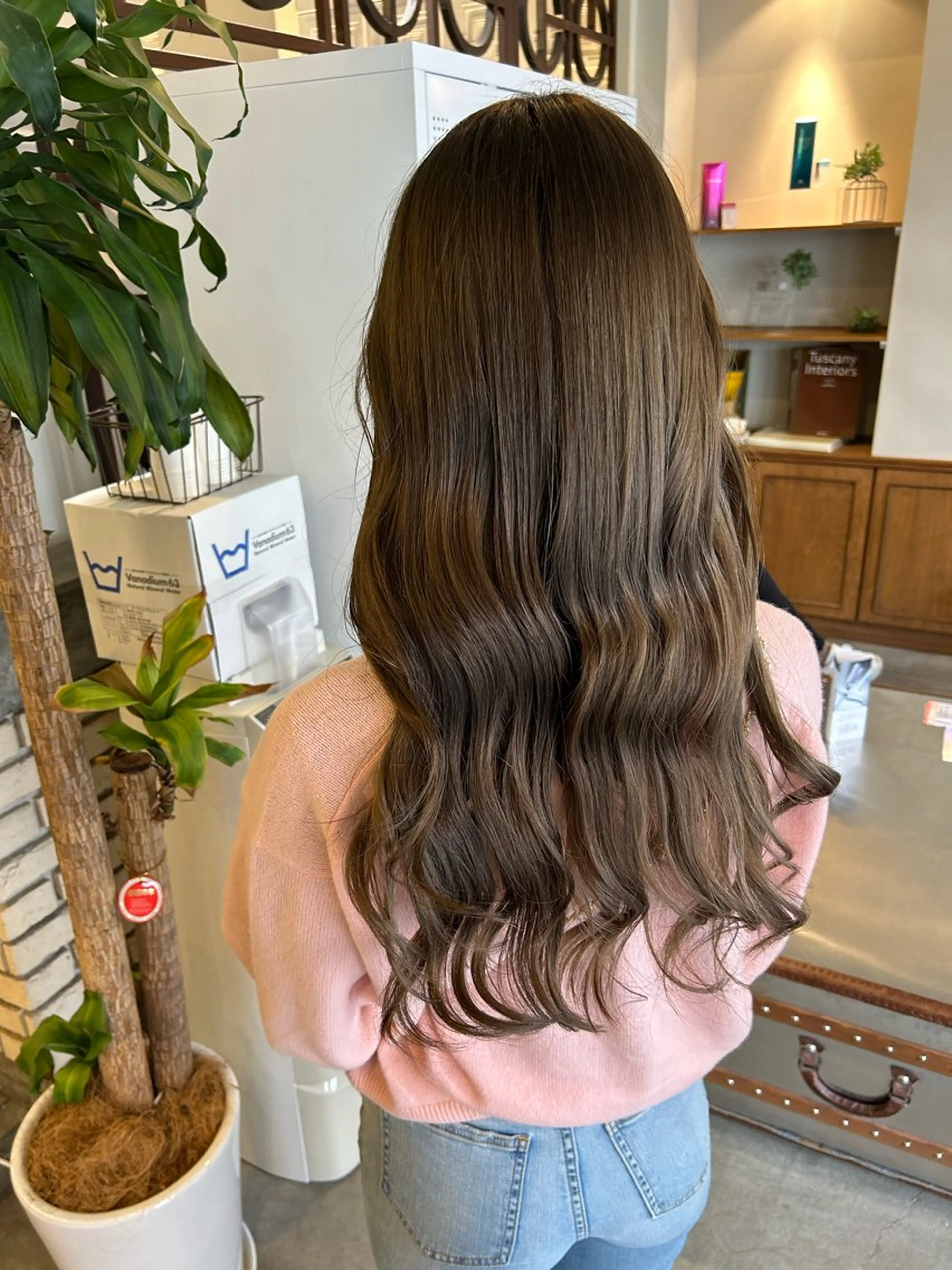 カラー AGREE Momokaのヘアスタイル