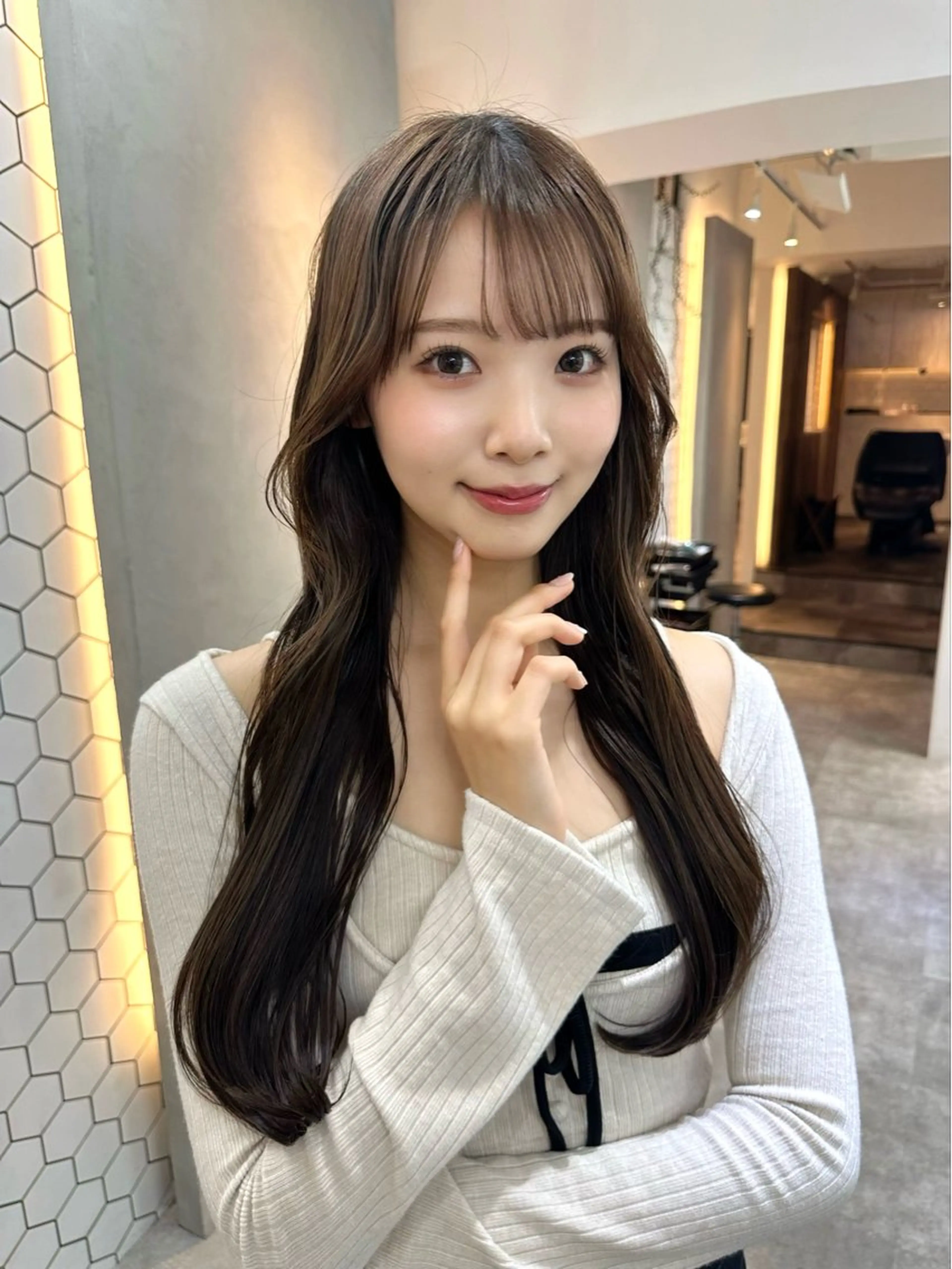 ロング カラー ミディアムレイヤー 添田晃基のヘアスタイル