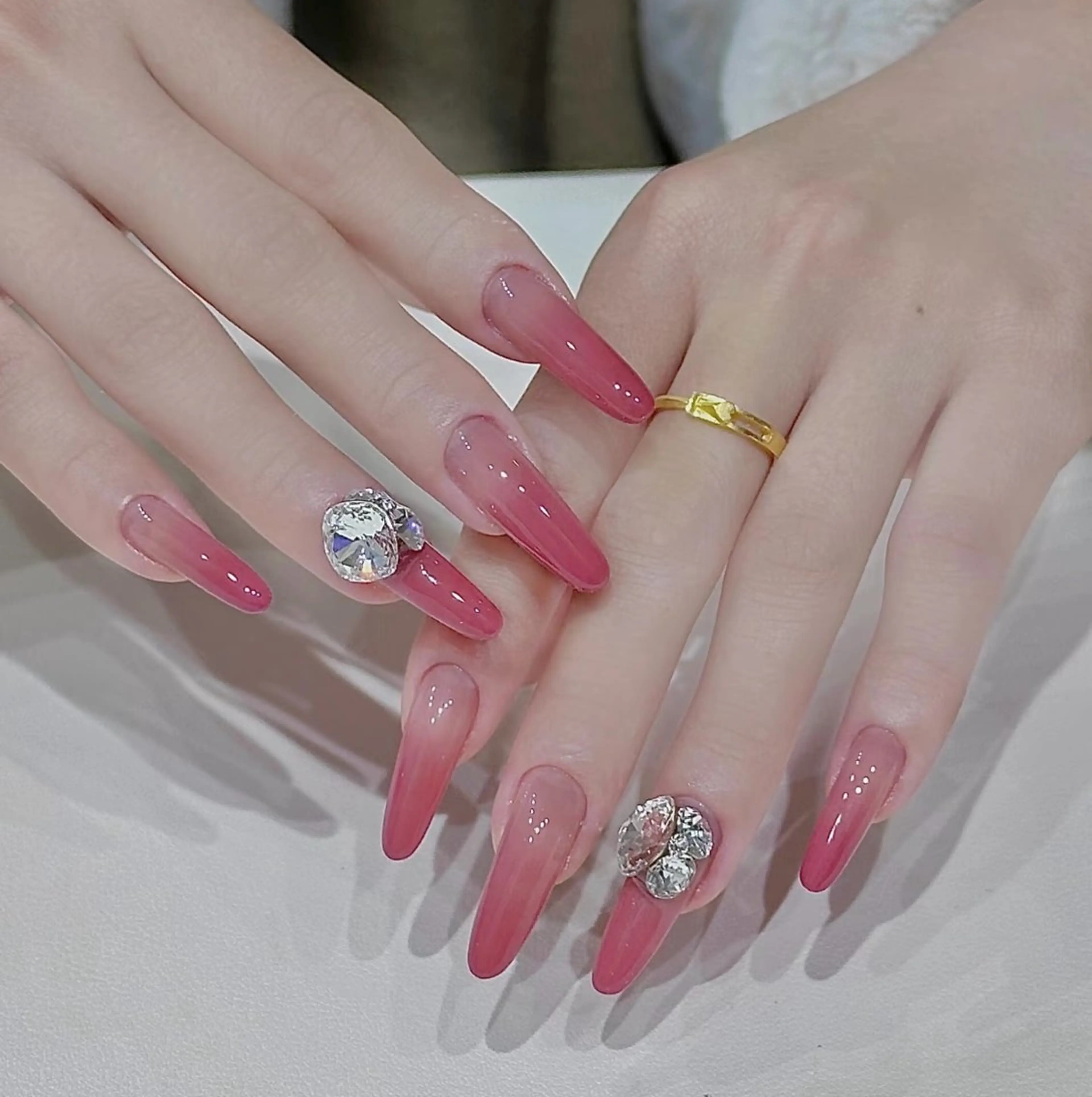 ネイル アートネイル チークネイル 長さ出し フットネイル ジェルネイル 山田 由奈のネイルデザイン