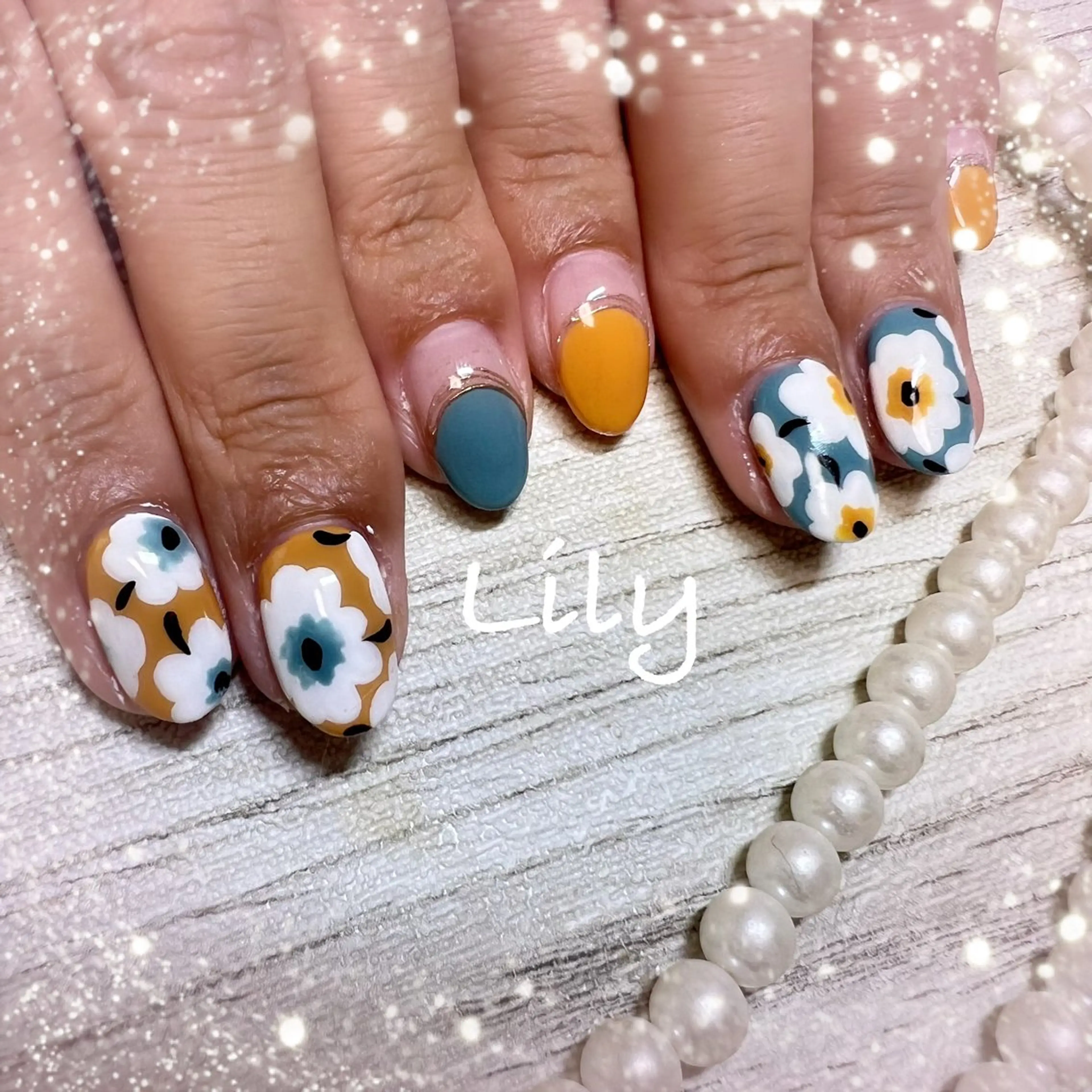 ネイル Lily*nail 🌻Mii🌻のネイルデザイン