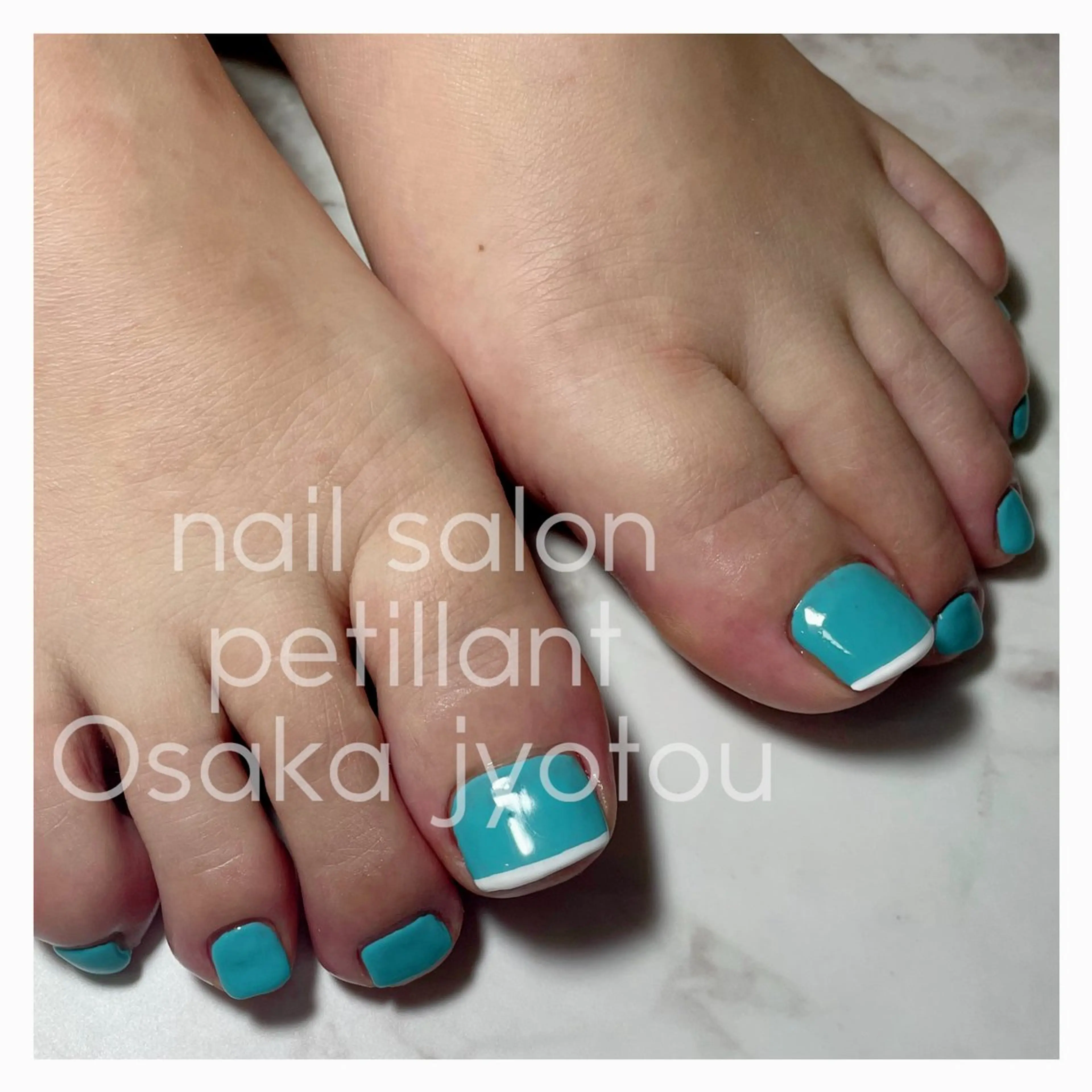 ネイル ブルー フットネイル ホワイト nail salon petillantのネイルデザイン