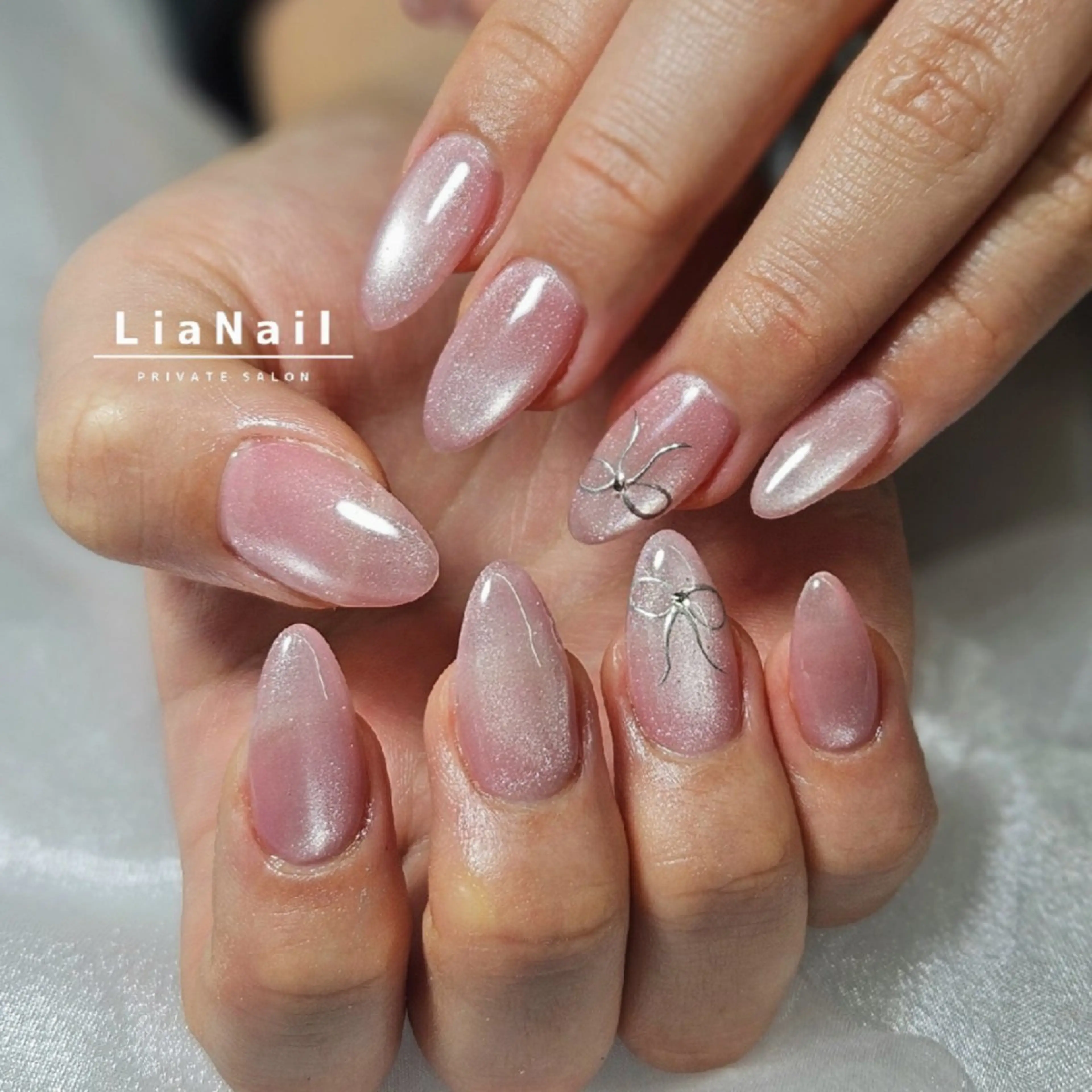 ネイル マグネットネイル ハンドネイル Lia Nailのネイルデザイン