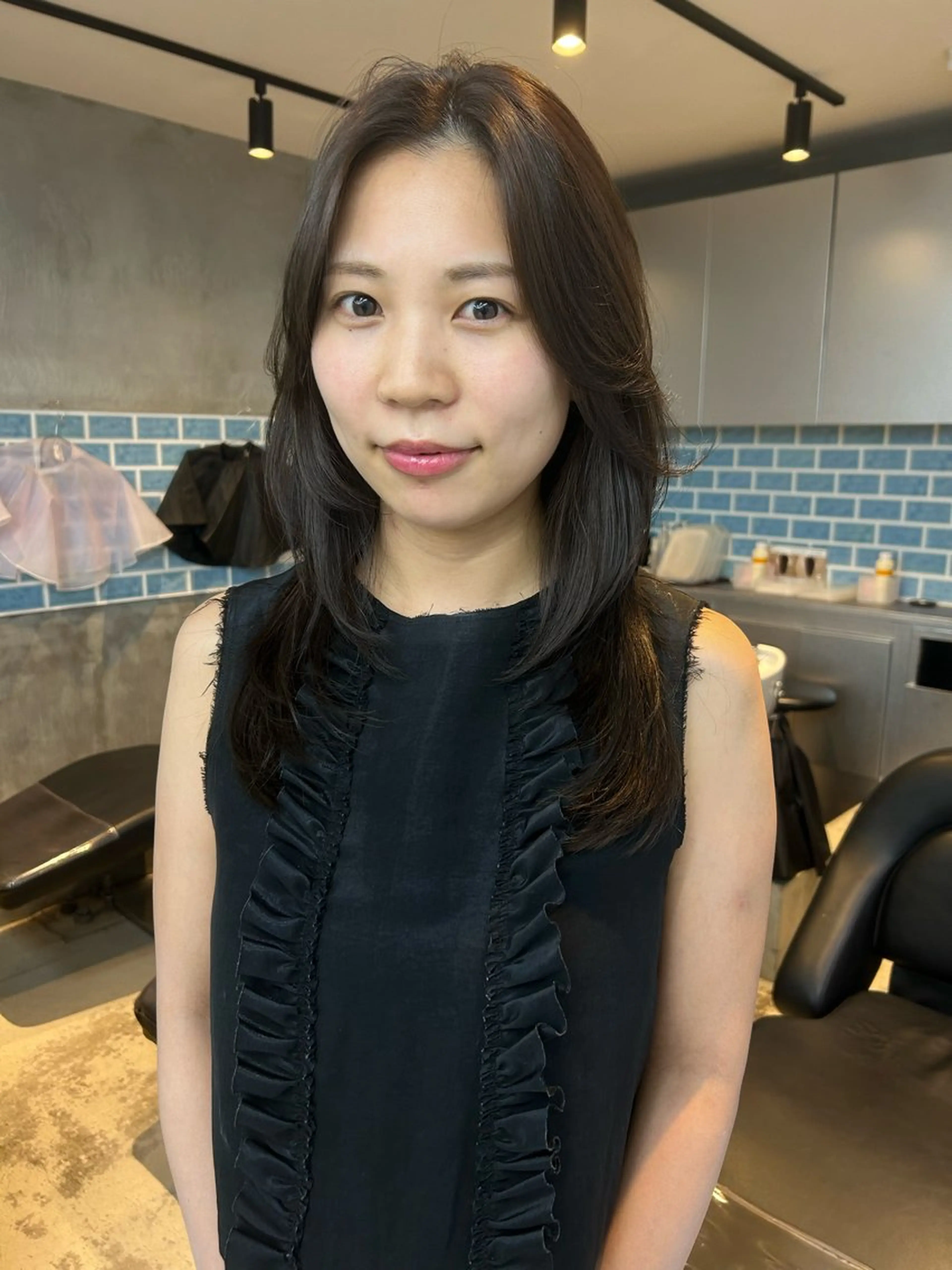 セミロング カラー パーマ 艶感カラー💫 りょお🫧のヘアスタイル