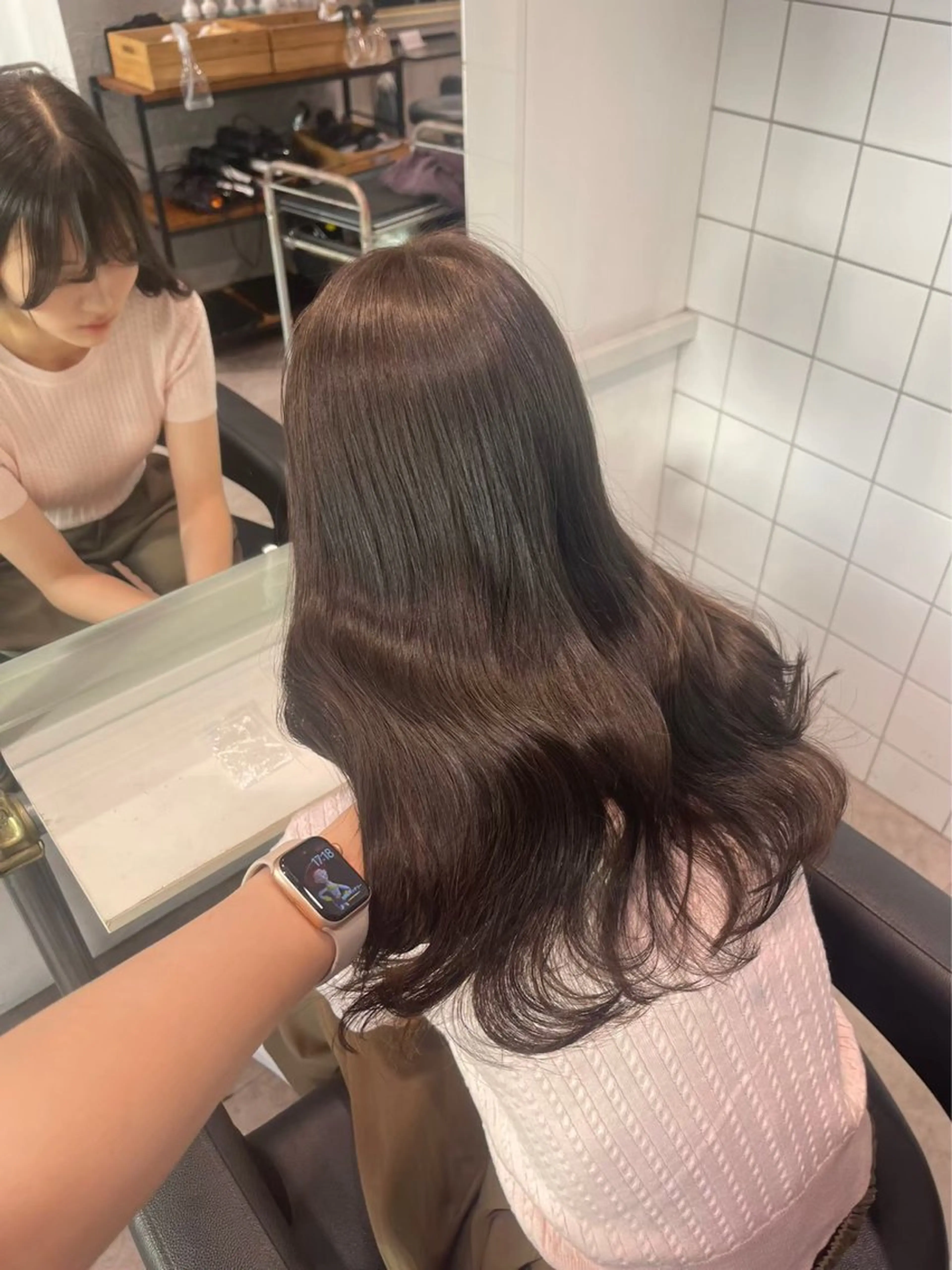 ロング カラー ヘアカラー トリートメント 𓏸レイヤー髪質改善 透けカラーカノン🫧のヘアスタイル