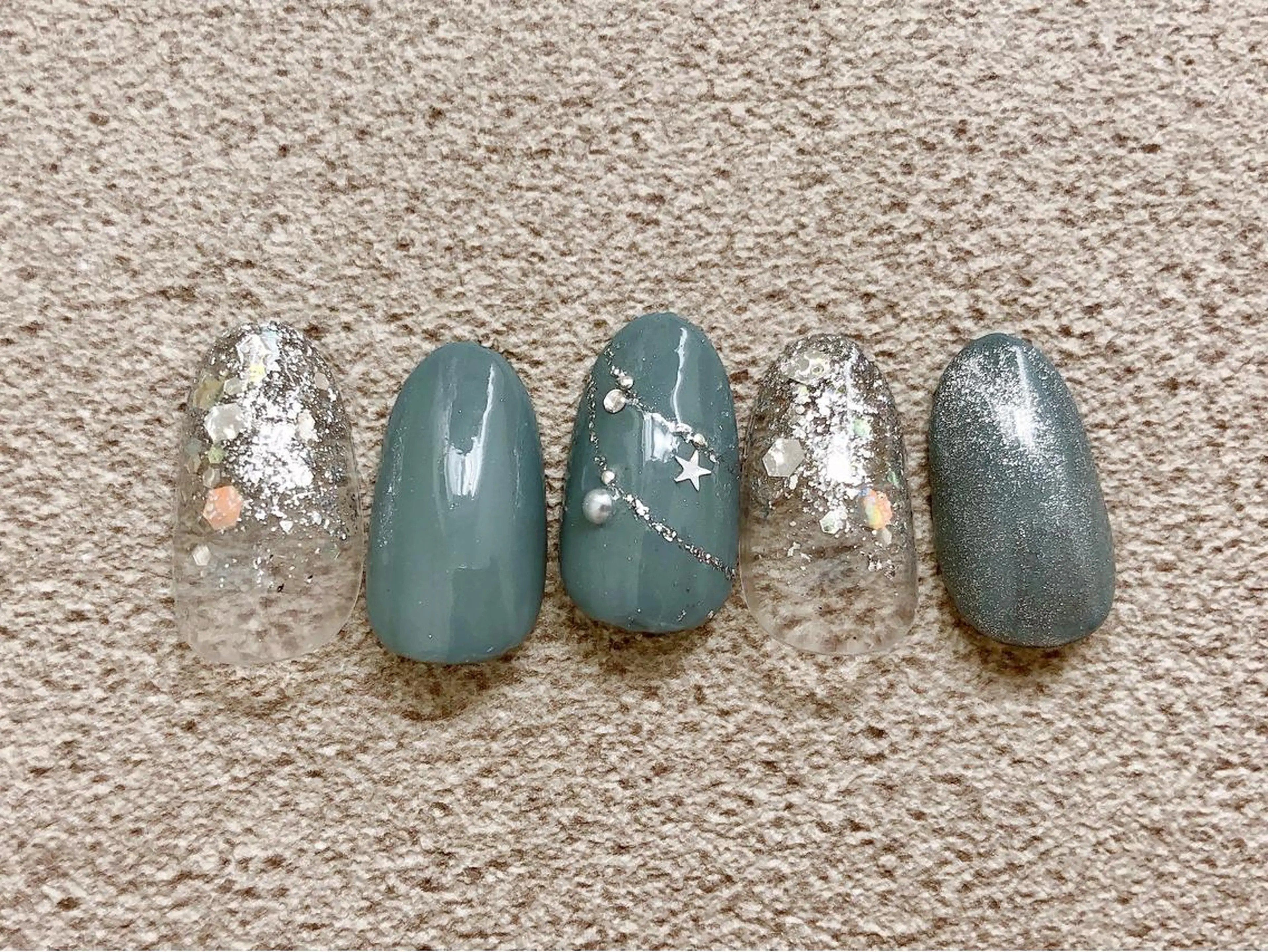 ネイル mogunail &blowのネイルデザイン