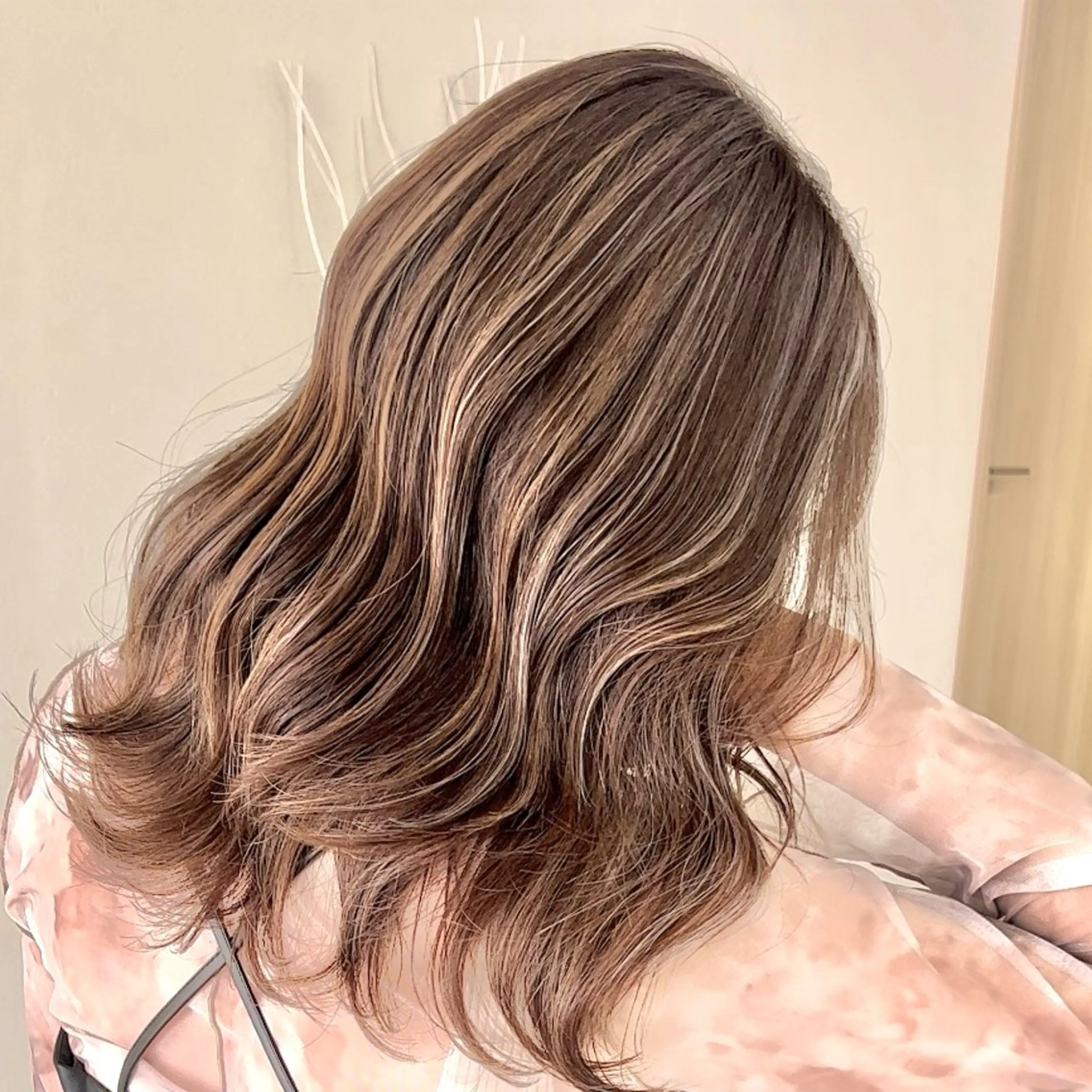 セミロング カラー ボブ/韓国ボブ/ブリ ーチ/鈴木康平のヘアスタイル