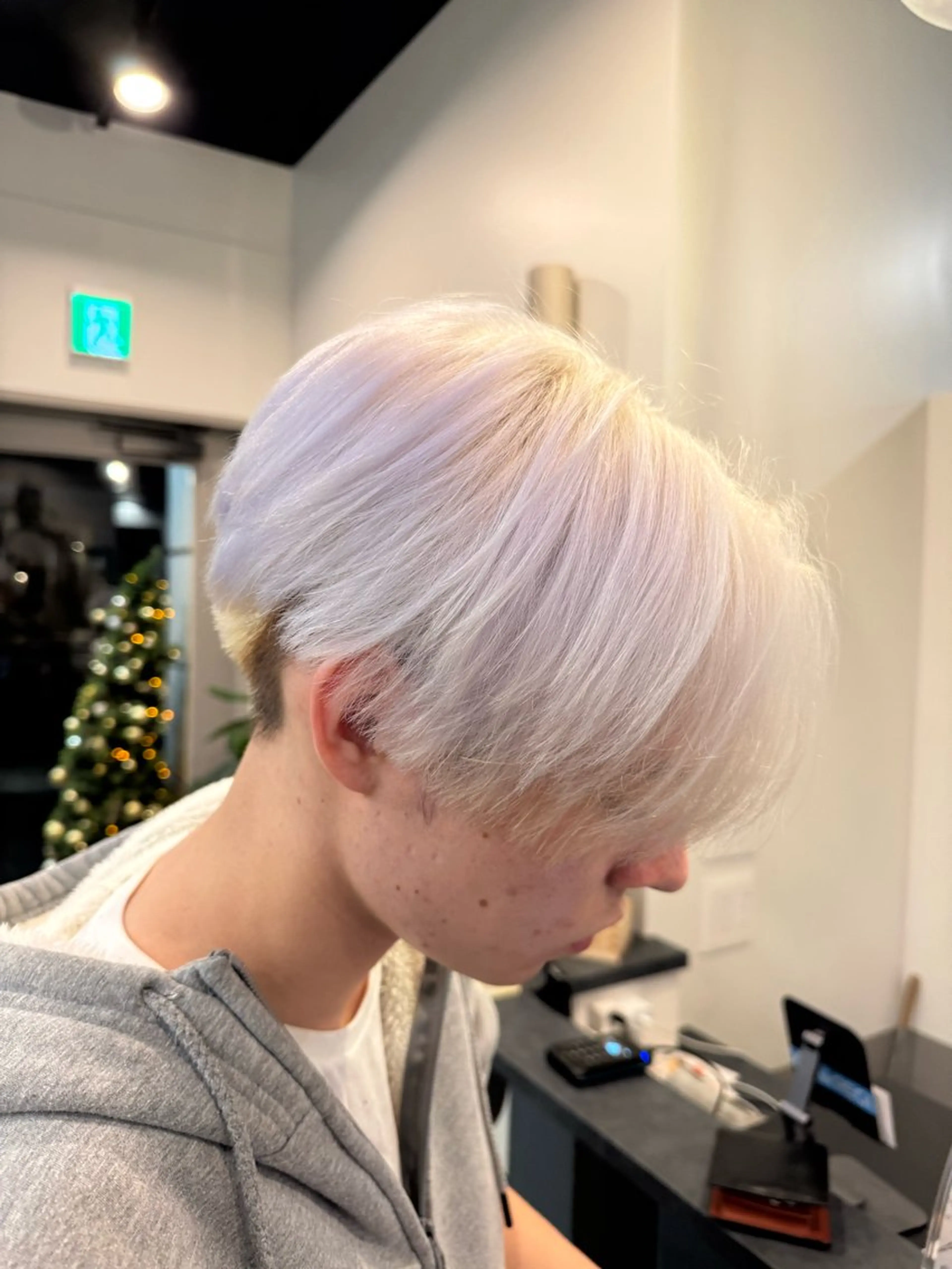 ショート カラー メンズ メンズブリーチ ブリーチ ヘアカラー dog star 関 海斗のヘアスタイル