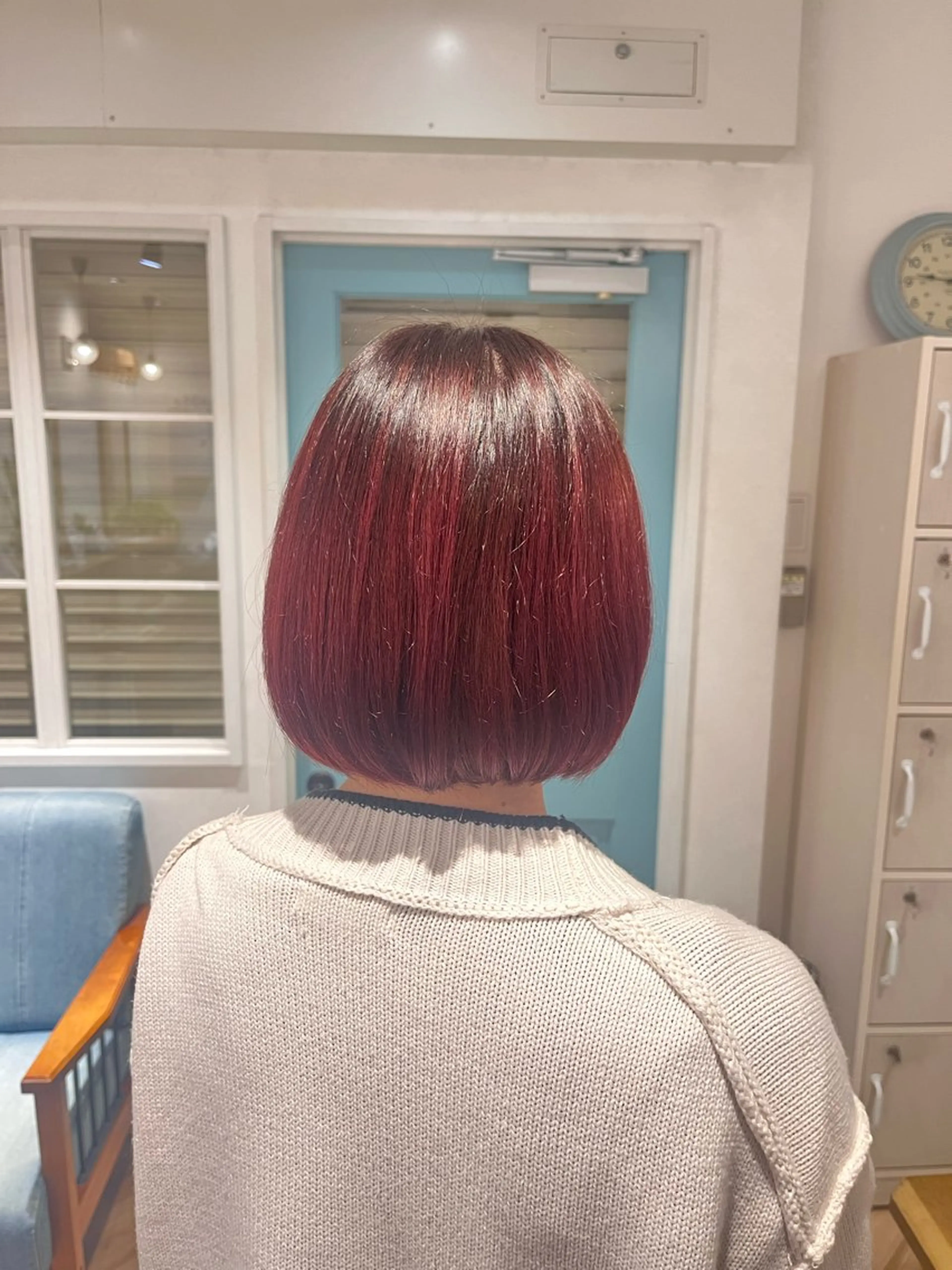 ショート カラー グラデーションカラー レッドカラー 武田 綺音のヘアスタイル