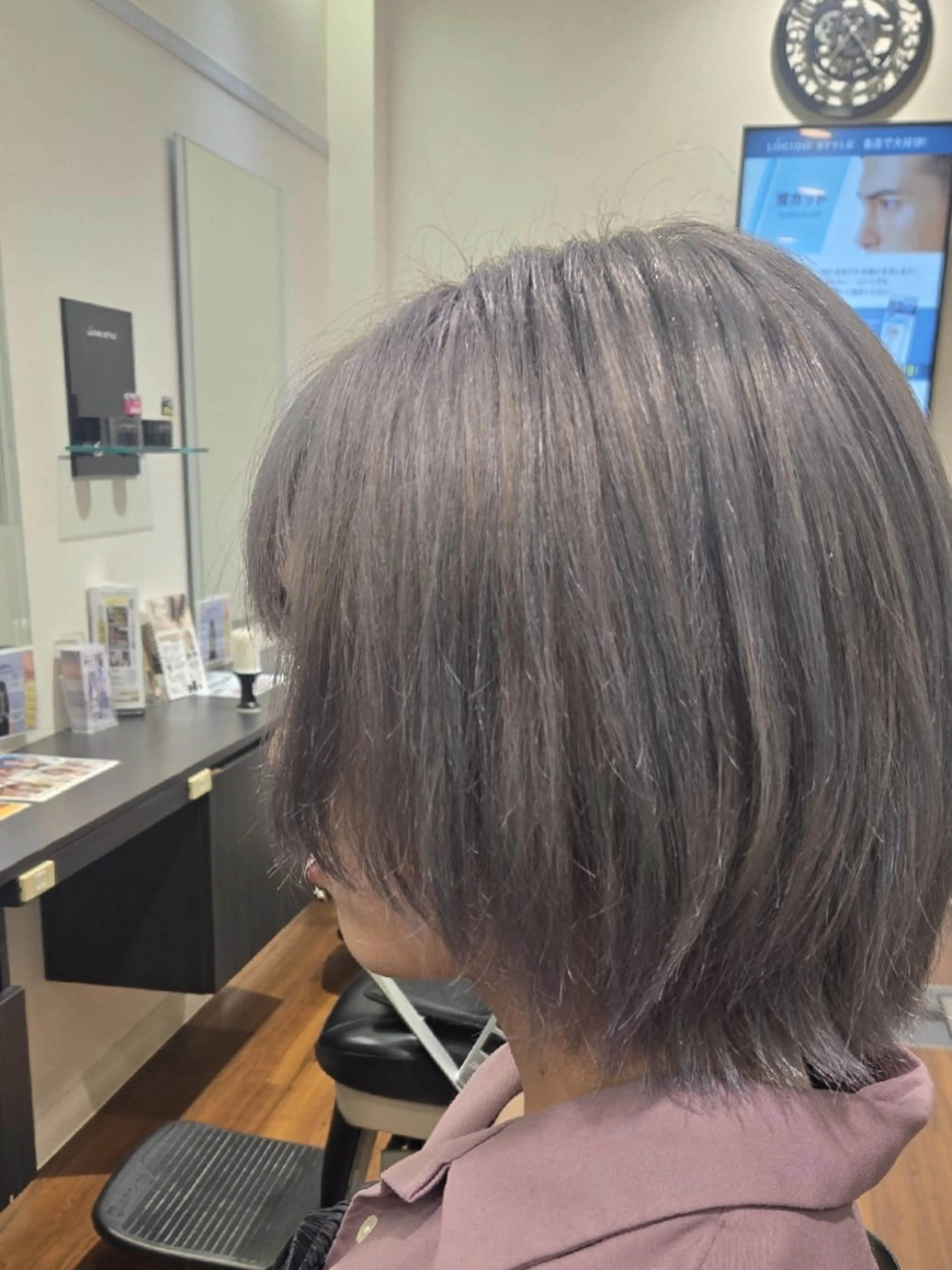 メンズ カラー シルバー カット ヘアカラー 🌟Cube 東山 侑以🎮𓈒⋆͛のヘアスタイル