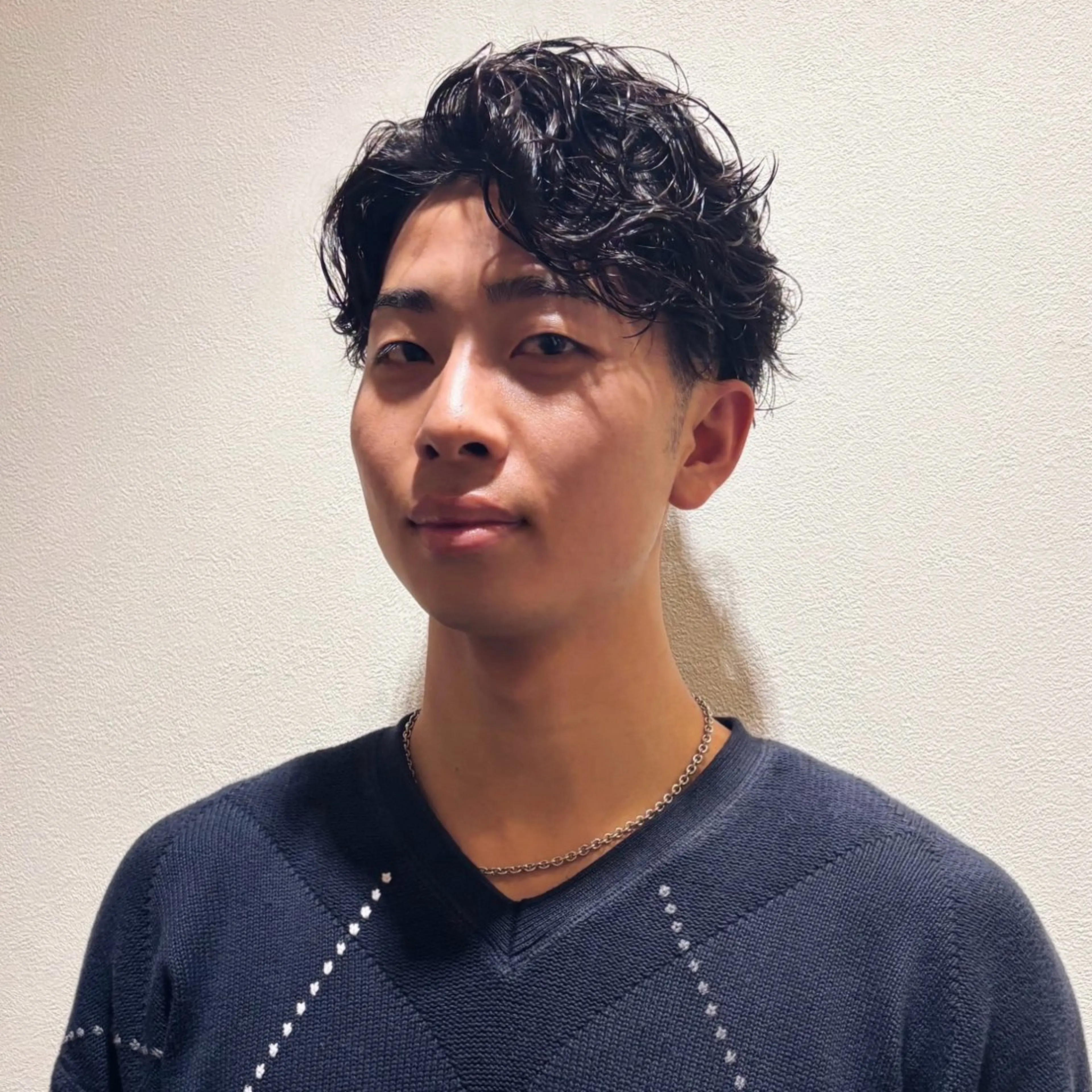 ショート パーマ メンズ センターパート フェードカット メンズパーマ カット パーマ メンズ特化美容師 サノヤマトのヘアスタイル