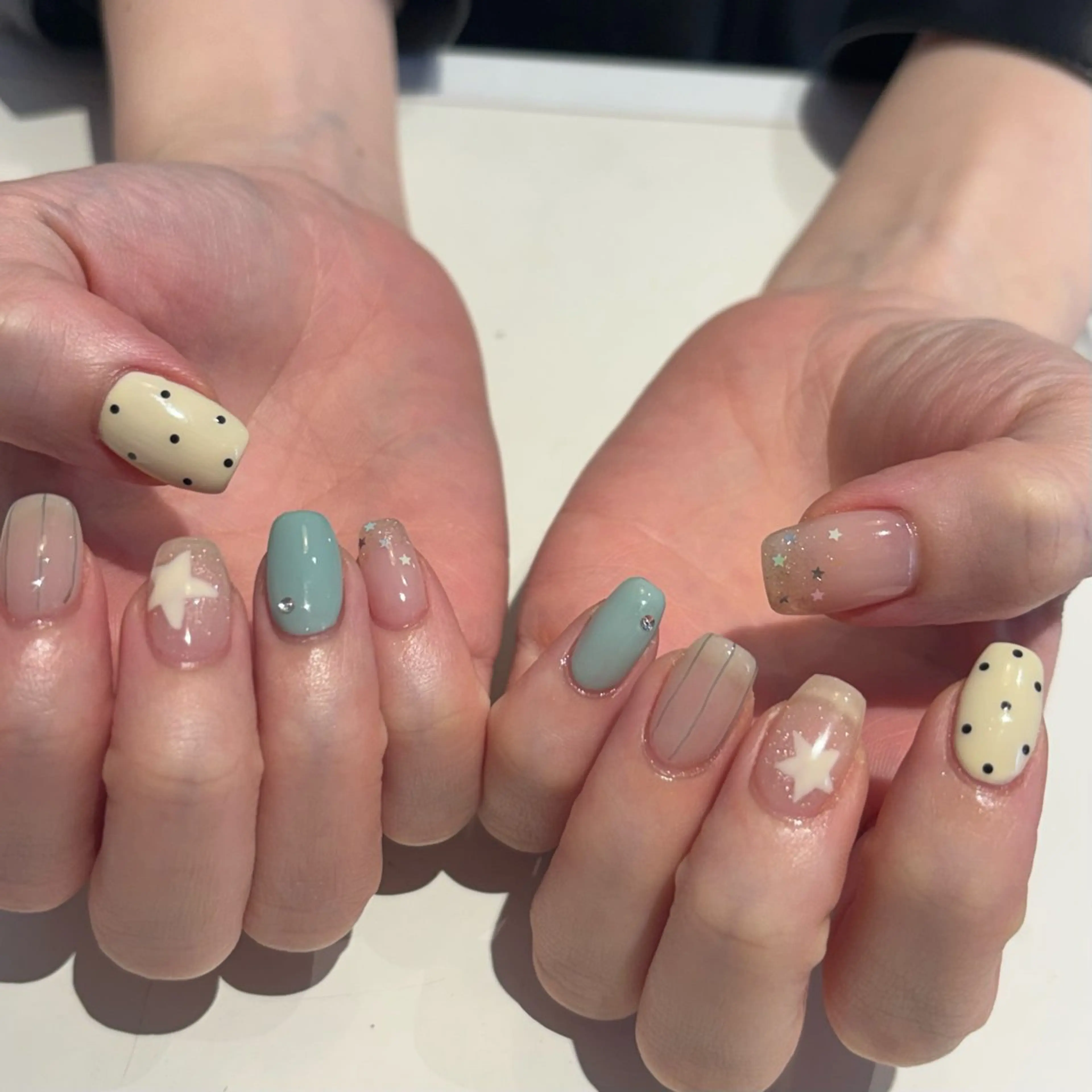 ネイル ハンドネイル 石川 萌香のネイルデザイン