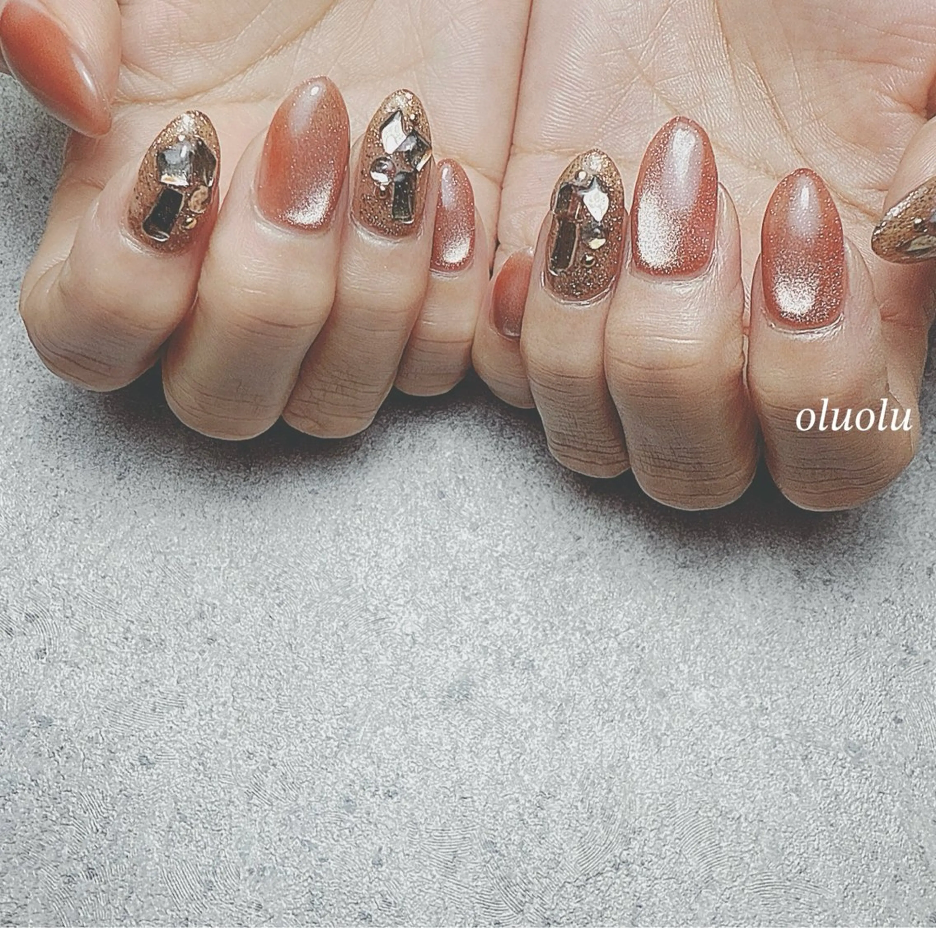 ネイル マグネットネイル ストーンネイル ハンドネイル 大村 紬華のネイルデザイン