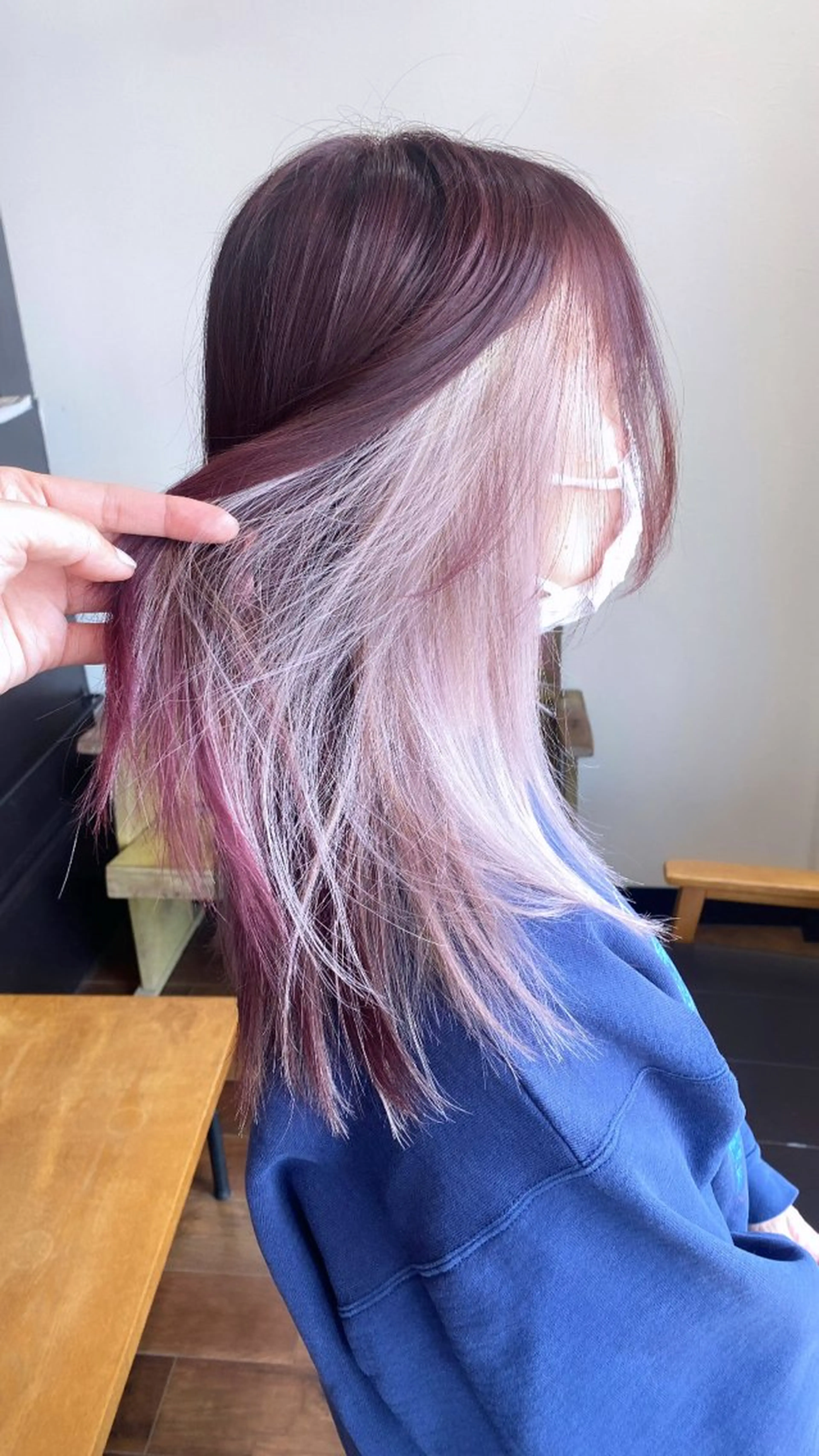 セミロング カラー ボルドーカラー ハイトーンカラー インナーカラー レッドカラー ヘアカラー 🦋透明感カラー🦋 CHIHARUのヘアスタイル