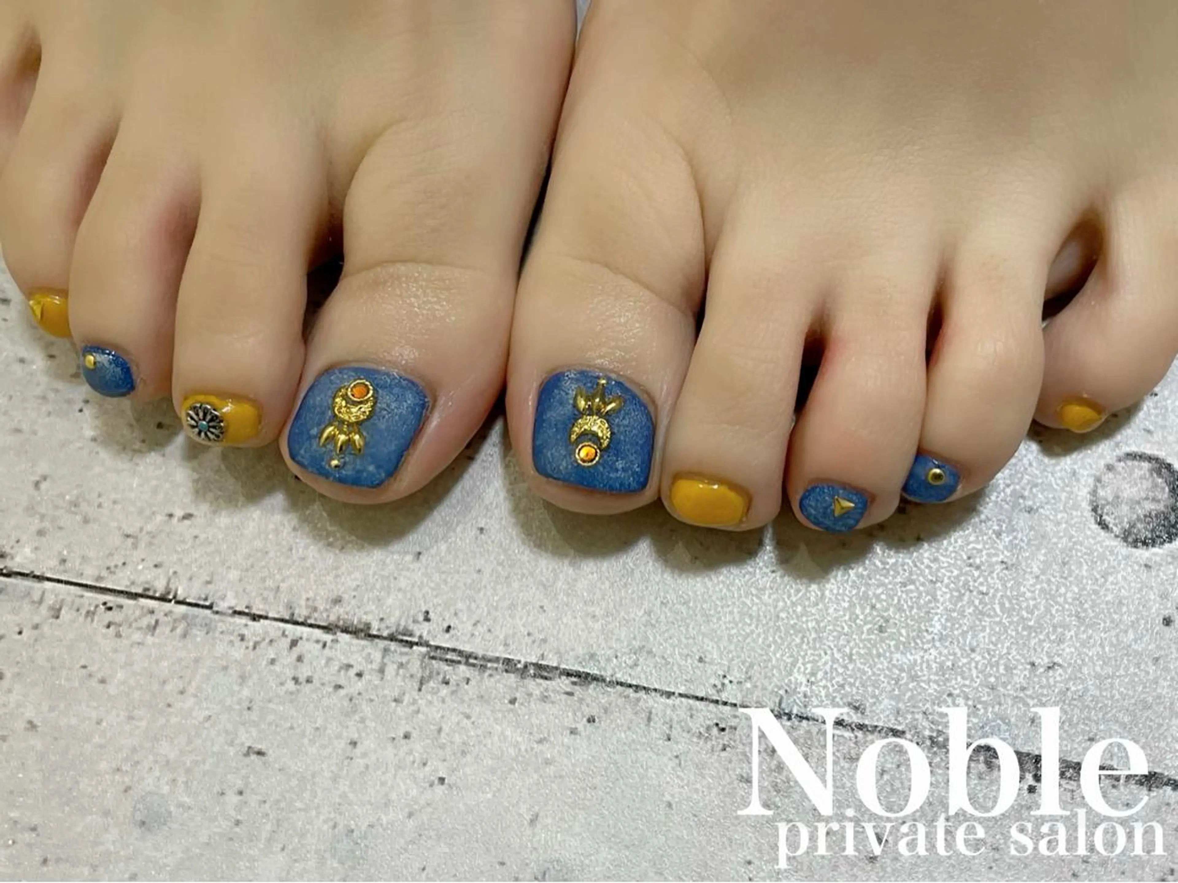 ネイル マツエク・マツパ フットネイル プライベートサロン Nobleのエステ・リラクイメージ