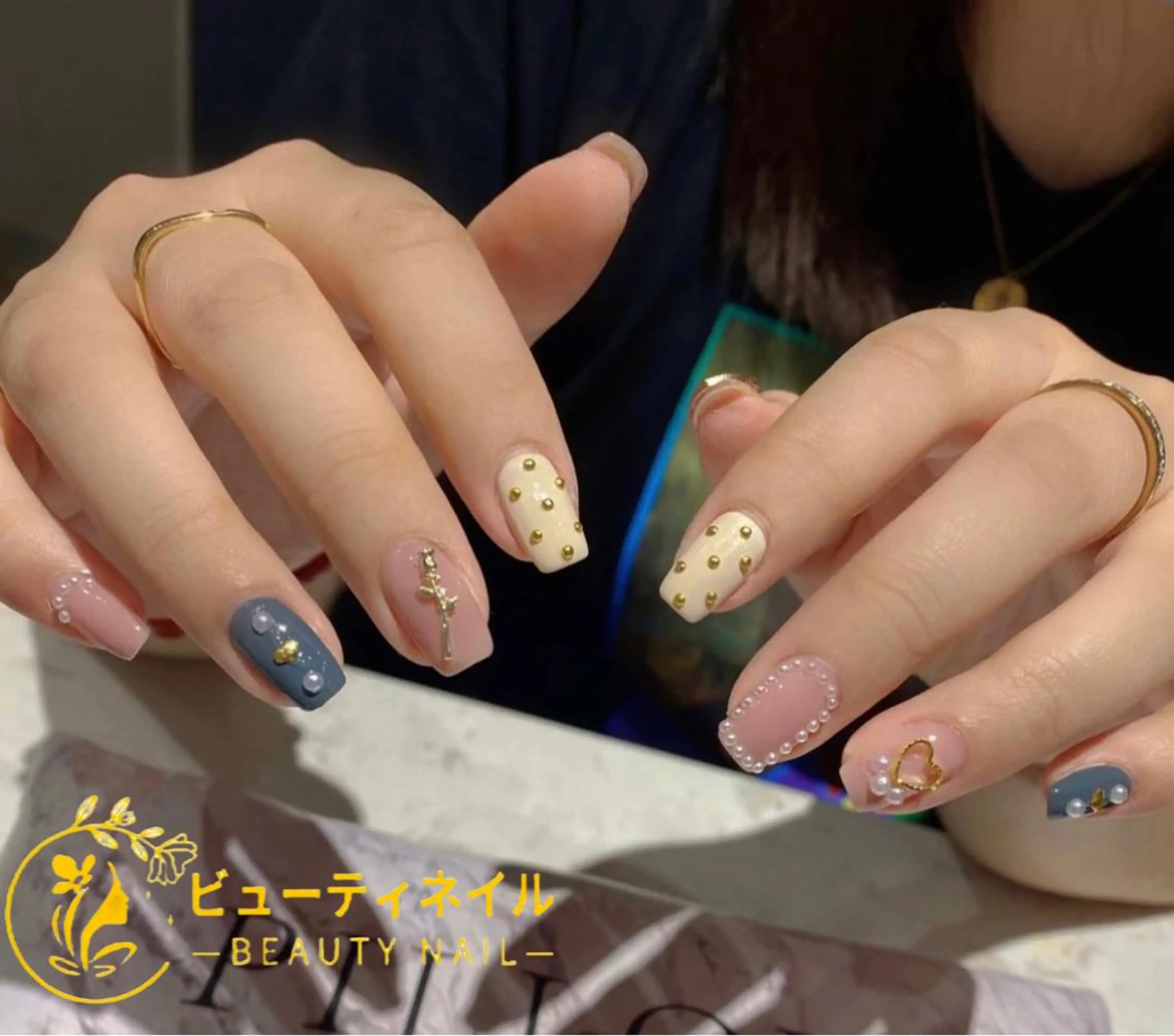 ネイル 長さ出し ジェルネイル Moonstone Salonのネイルデザイン