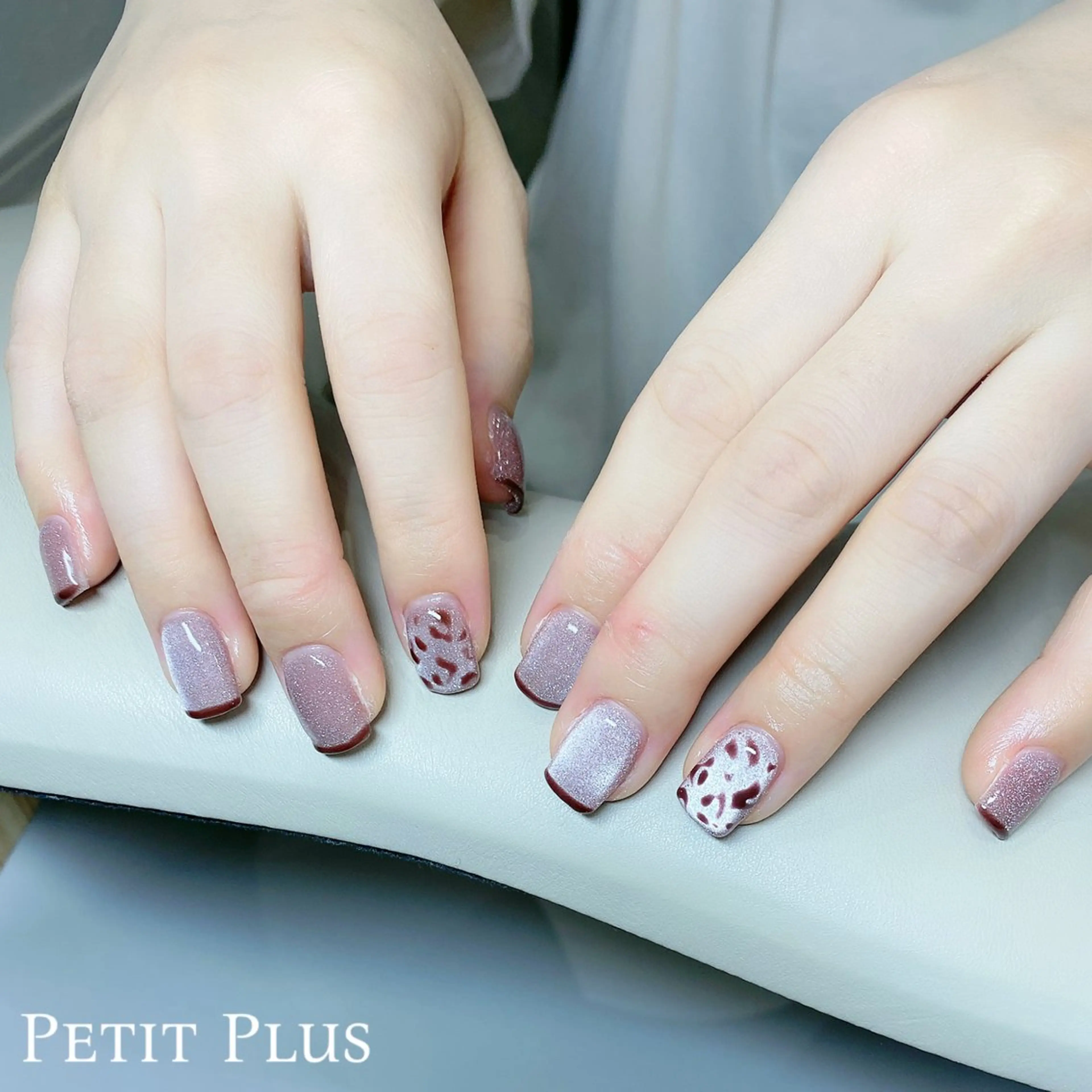 ネイル アニマル柄 マグネットネイル ハンドネイル Petit Plus YUUKAのネイルデザイン