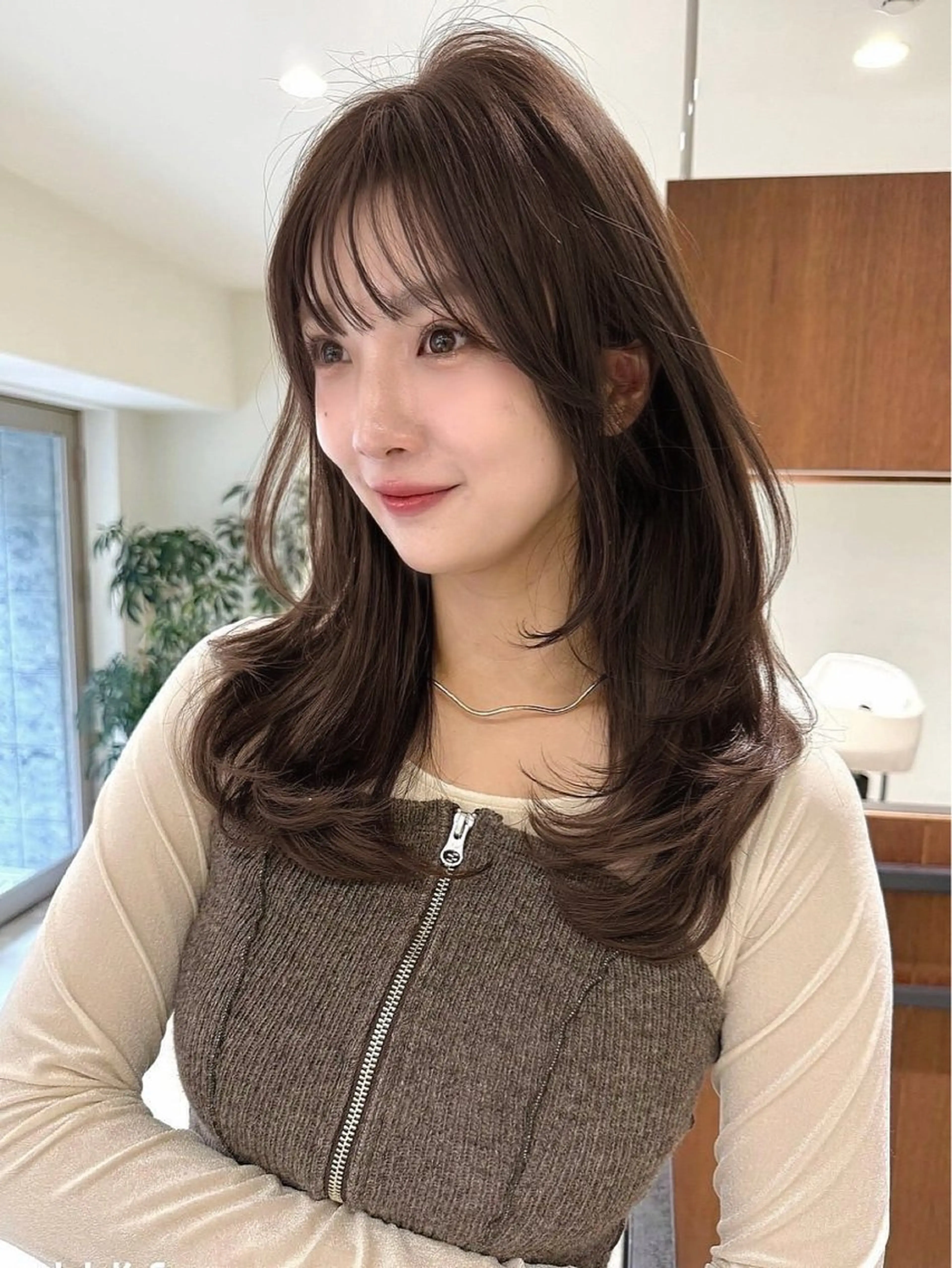 ロング レイヤーカット/透明 感カラー/aikaのヘアスタイル