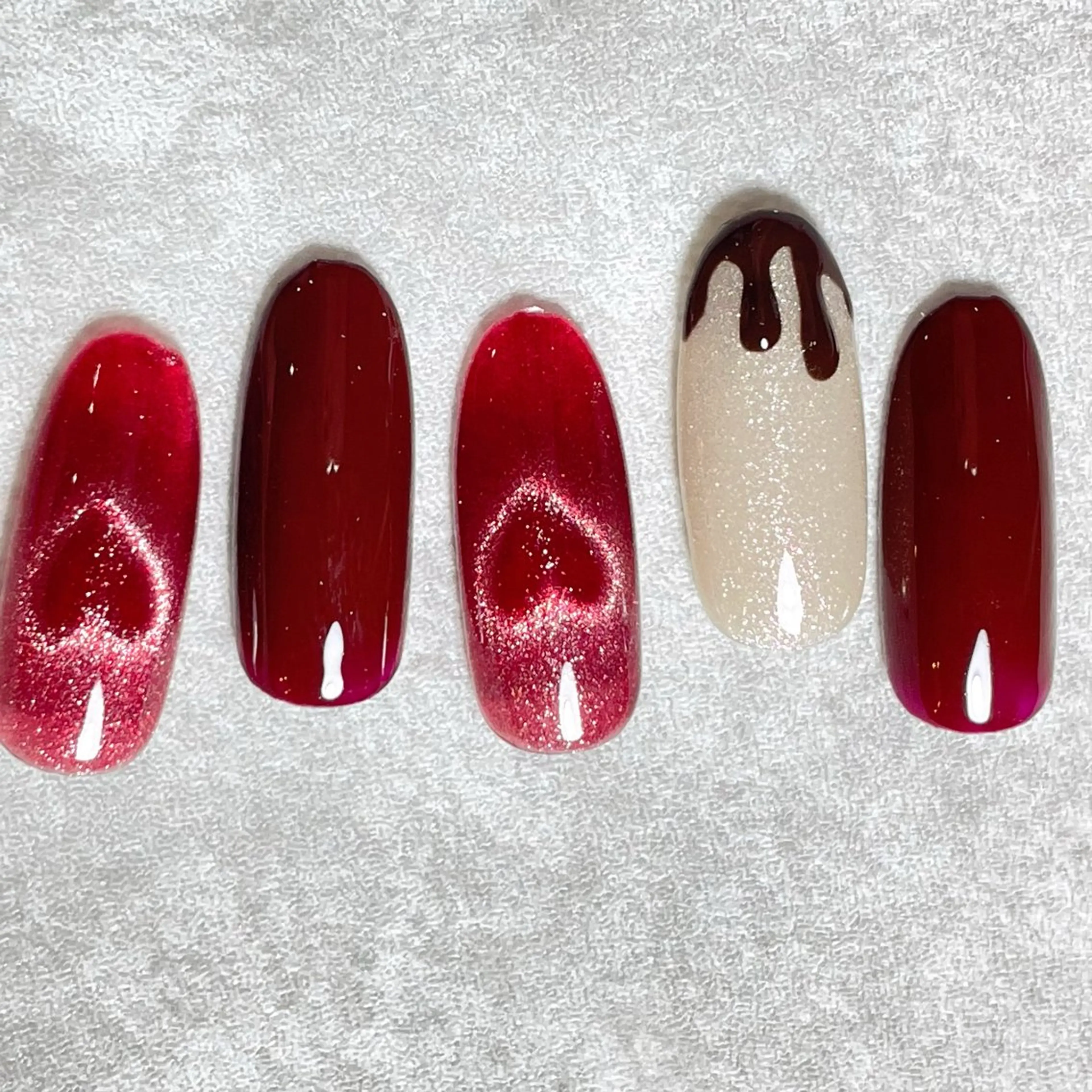 ネイル バレンタイン ハンドネイル 佐藤 芽衣のネイルデザイン