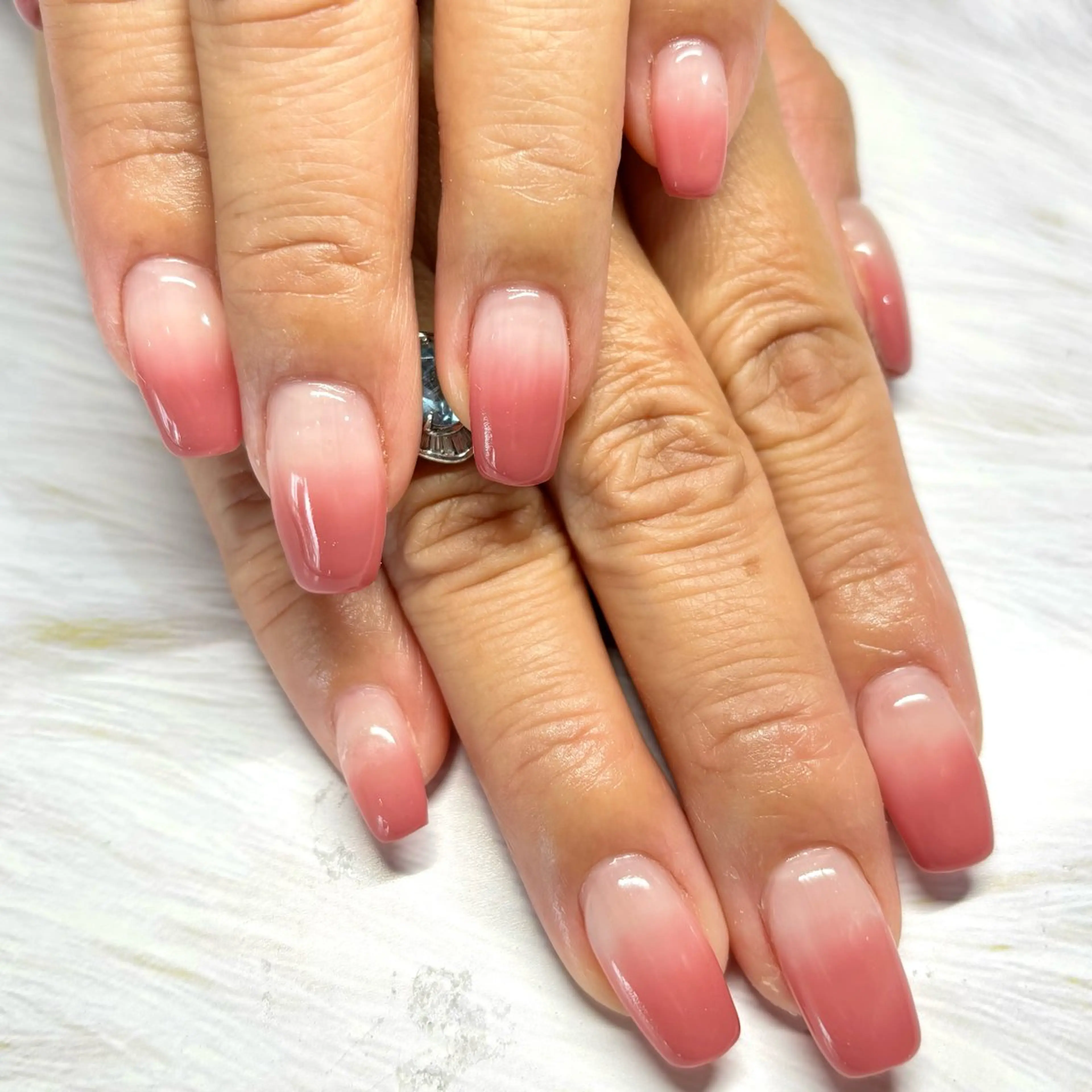 ネイル グラデーション 上村 奈那のネイルデザイン