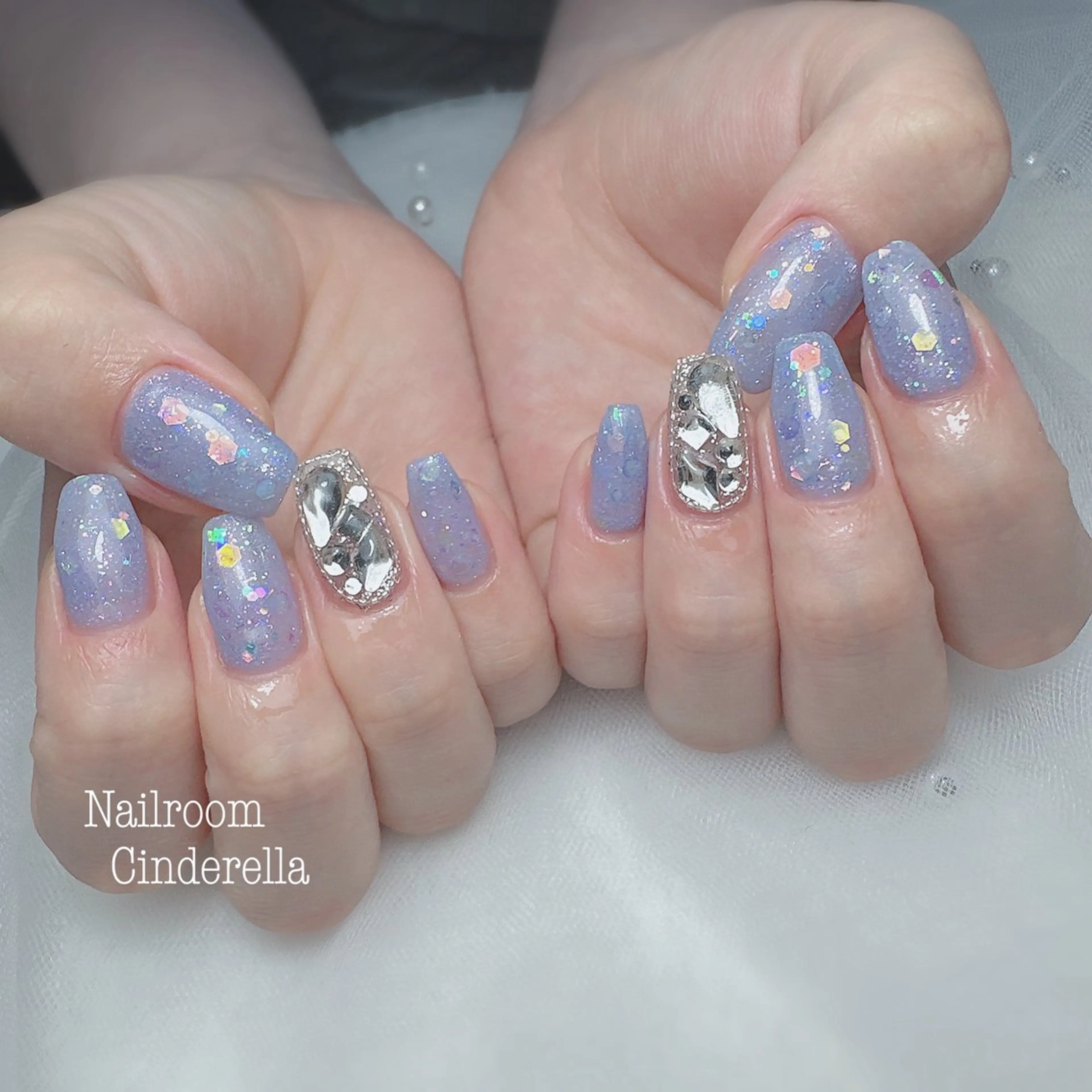 ネイル キラキラネイル Nailroom. Cinderellaのネイルデザイン