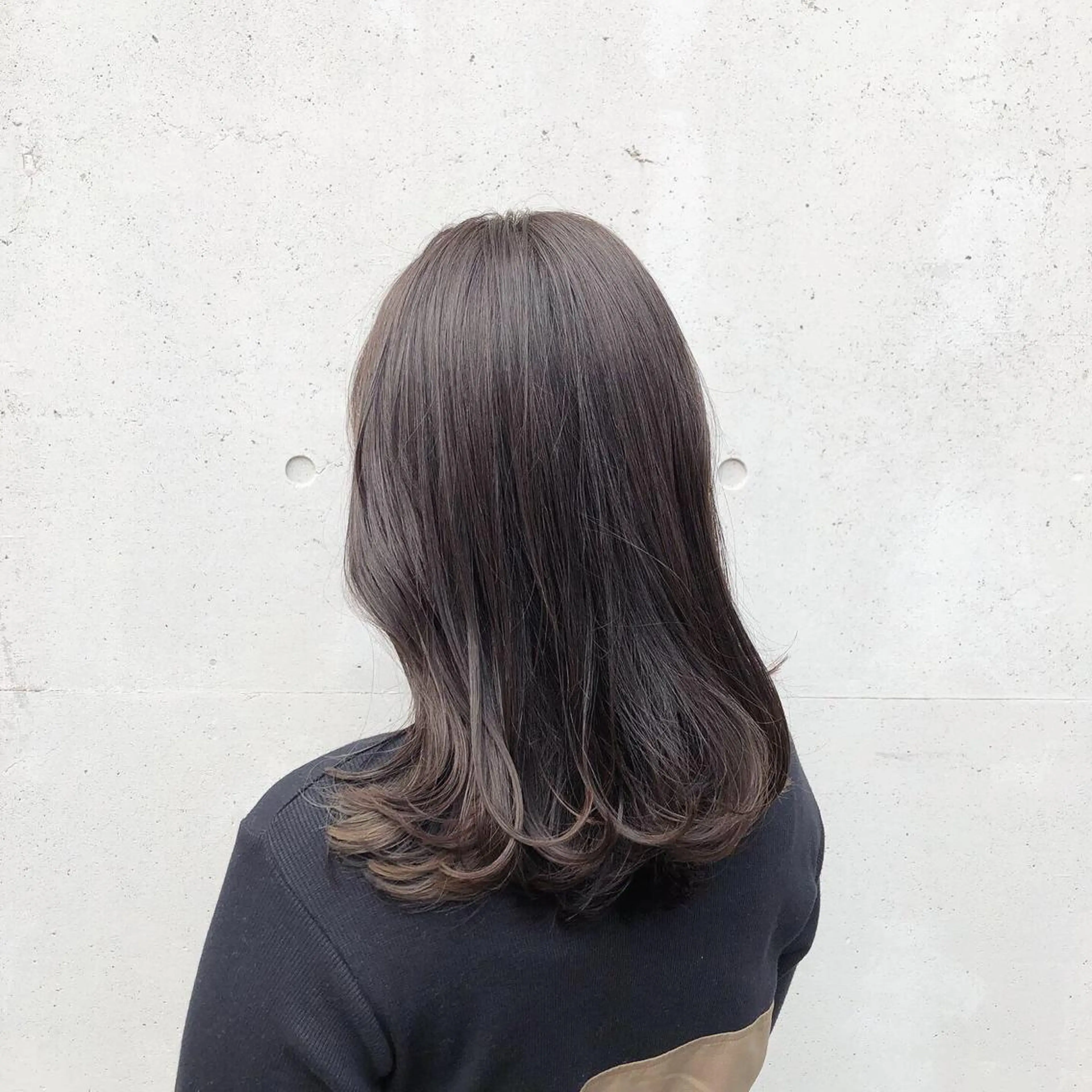 セミロング カラー ヘアアレンジ ベージュカラー グレージュ インナーカラー オレンジ オレンジベージュ カット ヘアカラー トリートメント 酸性縮毛矯正🧴韓国 レイヤー/髪質改善のヘアスタイル