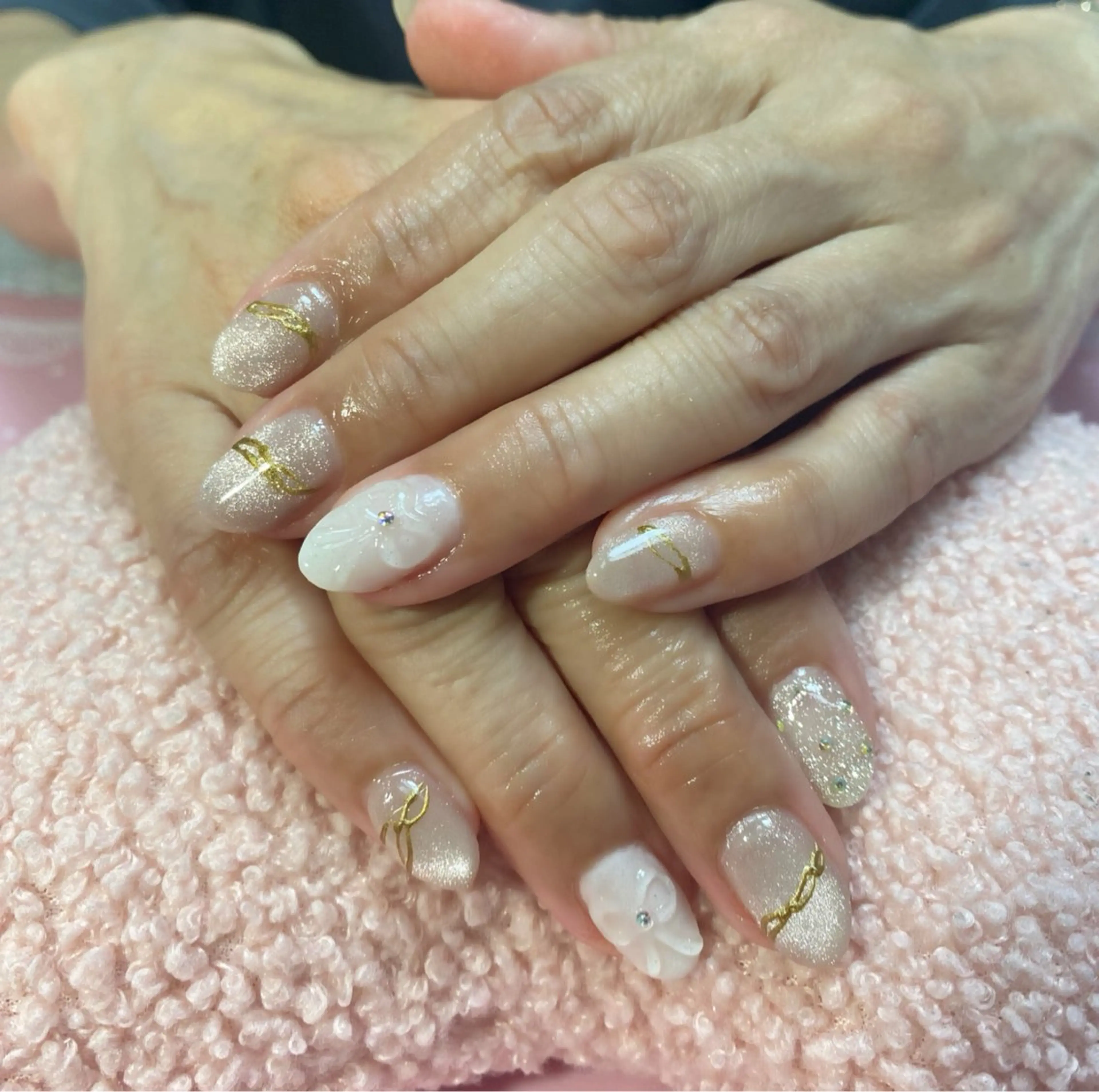 ネイル GＬA D所属・ＧＬAD グラットのネイルデザイン