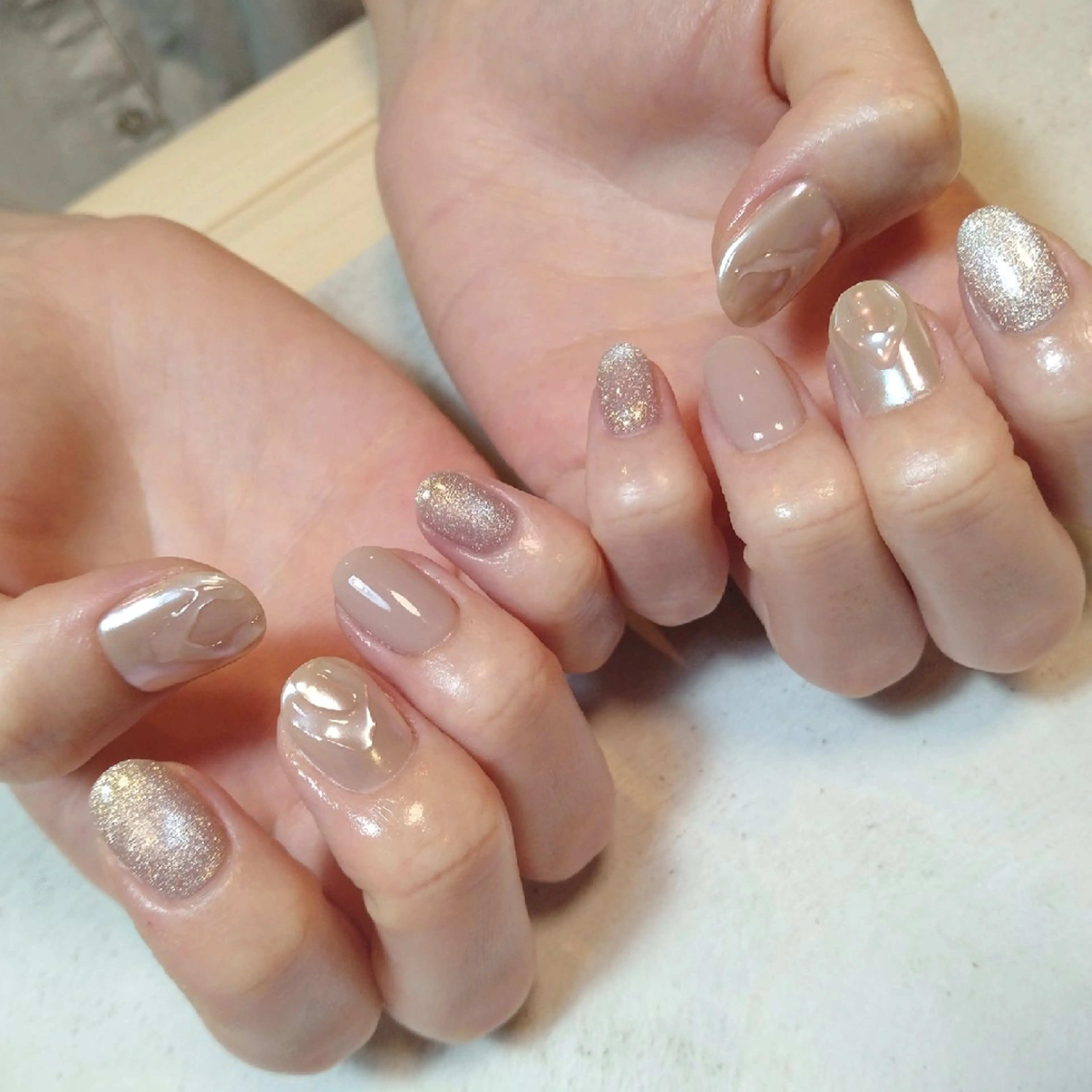 ネイル オーロラネイル ジェルネイル マグネットネイル ニュアンスネイル パラジェル ハンドネイル Nailsalon manoのネイルデザイン