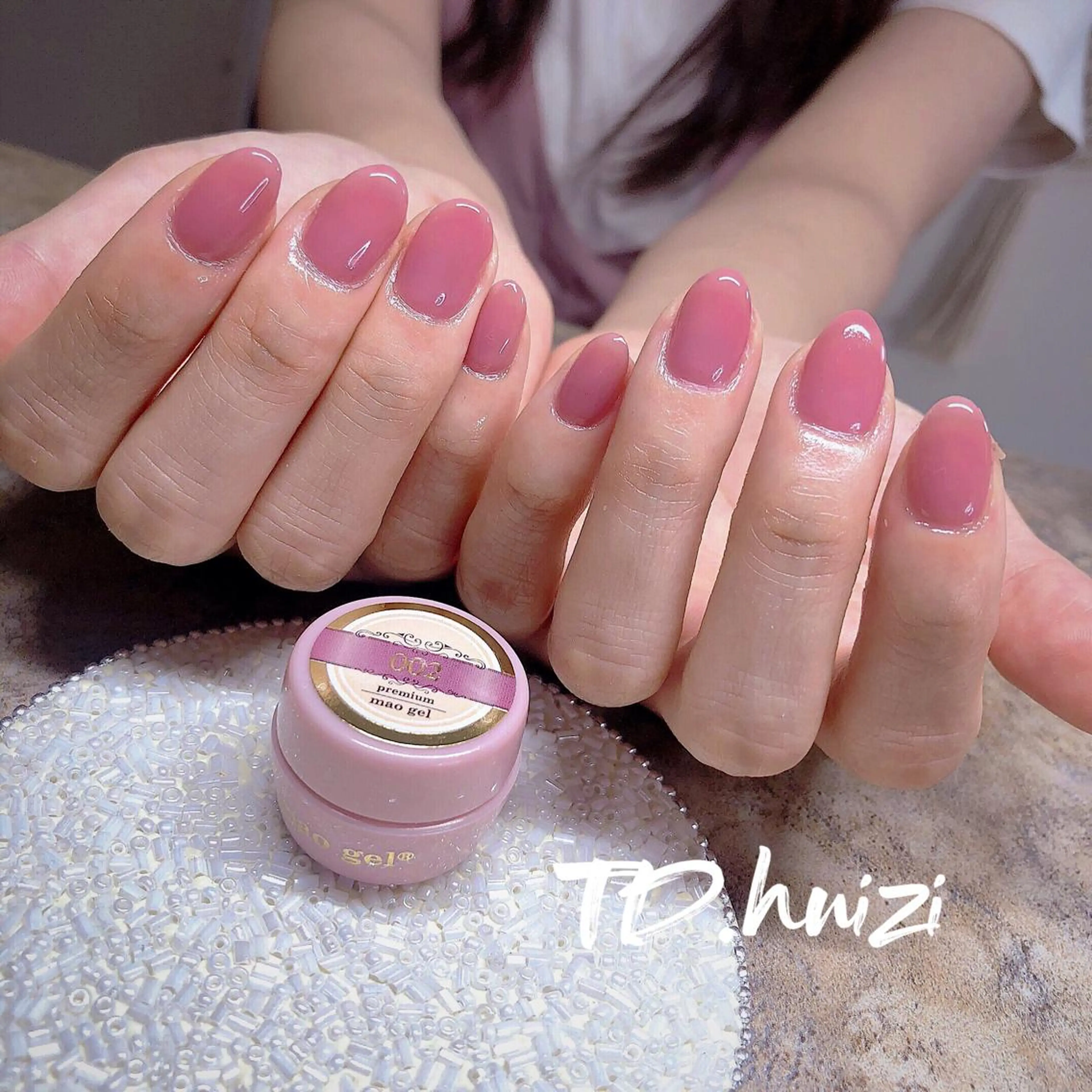 ミディアム めぐみのネイルサロン スタッフ練習のネイルデザイン