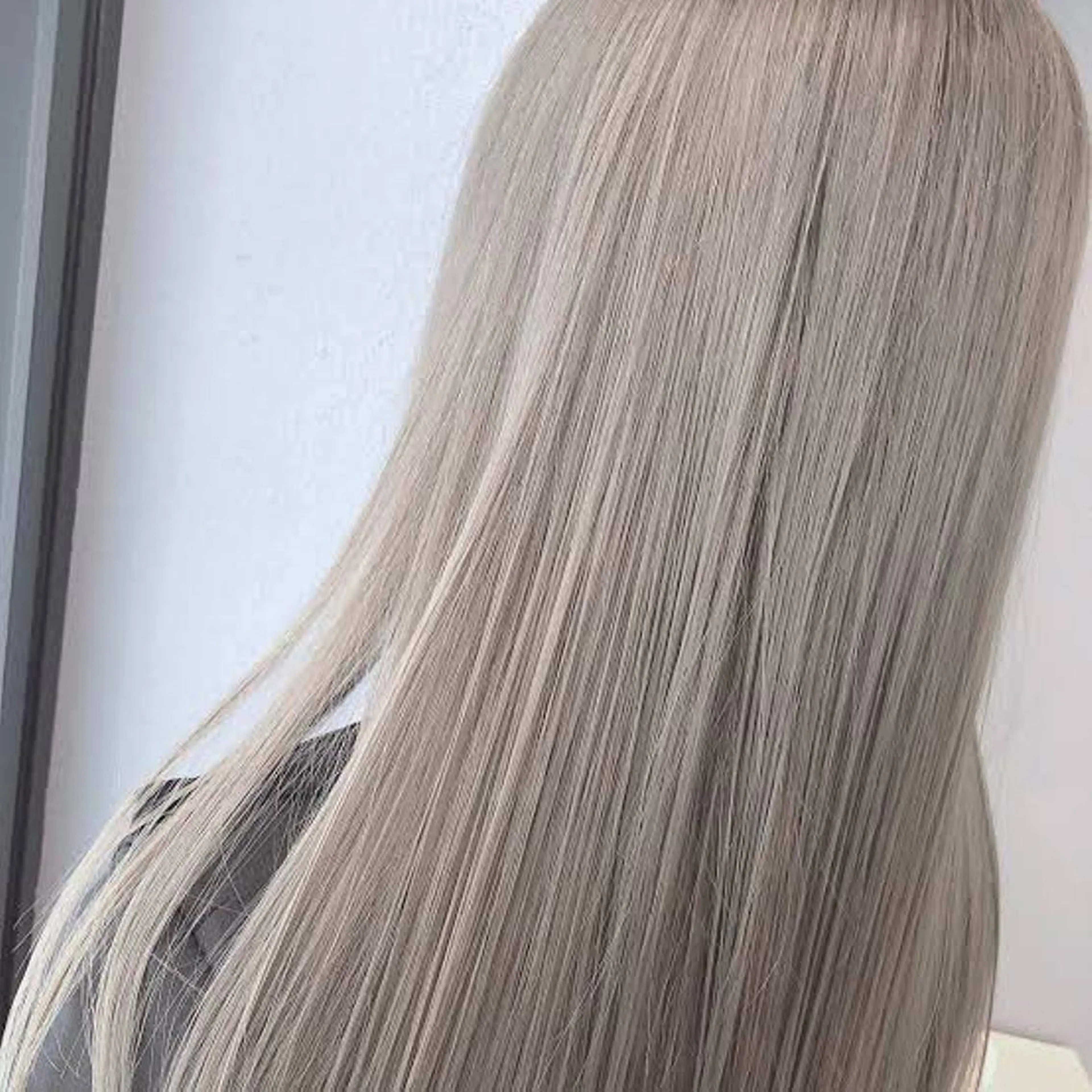 ❻【 透明感 】カット & Wカラー ⭐︎ 極潤 うる艶トリートメントの写真