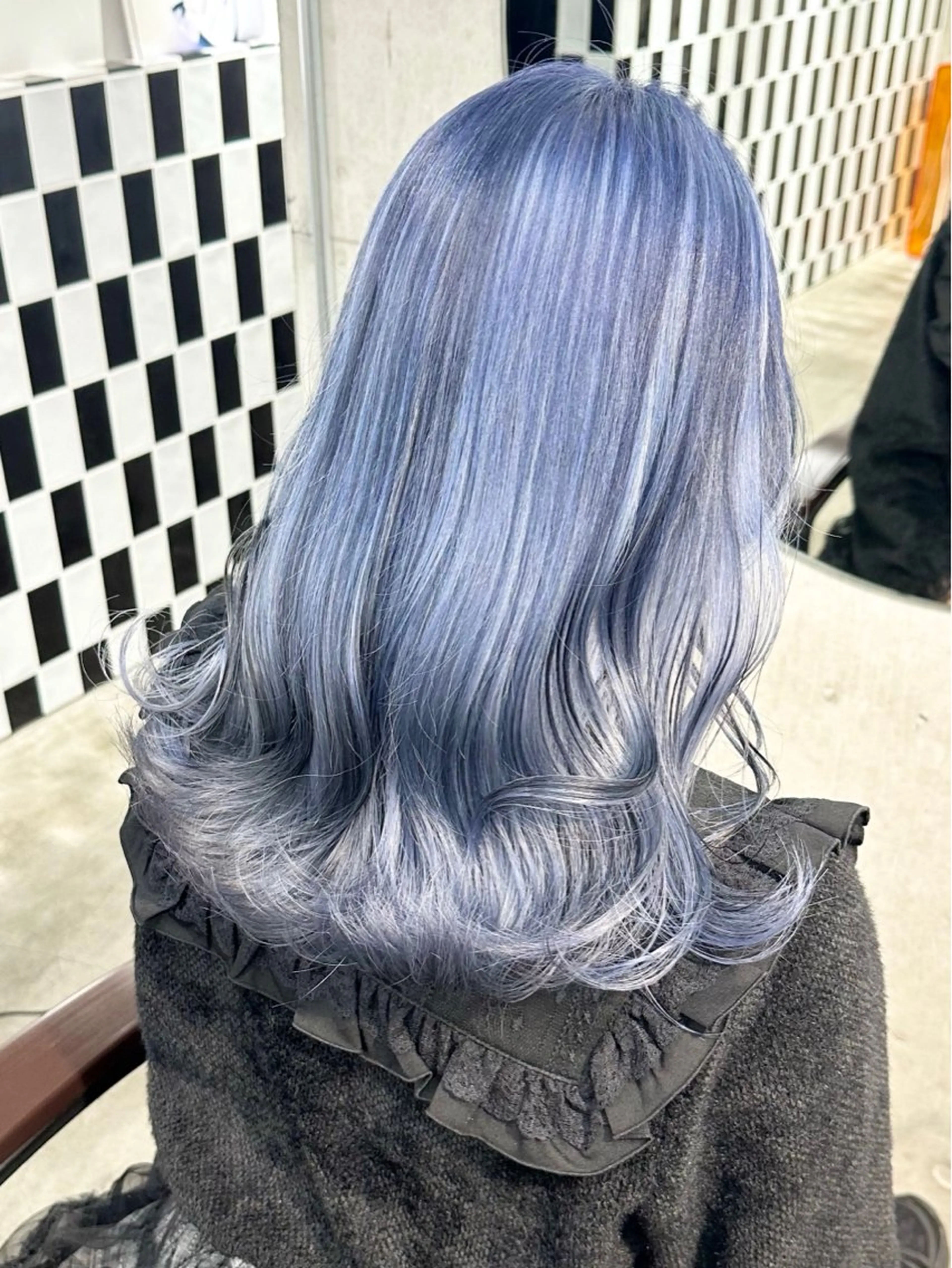 セミロング ヘアカラー トリートメント 💖ムラ修正ブリーチ 💖【YUU】のヘアスタイル