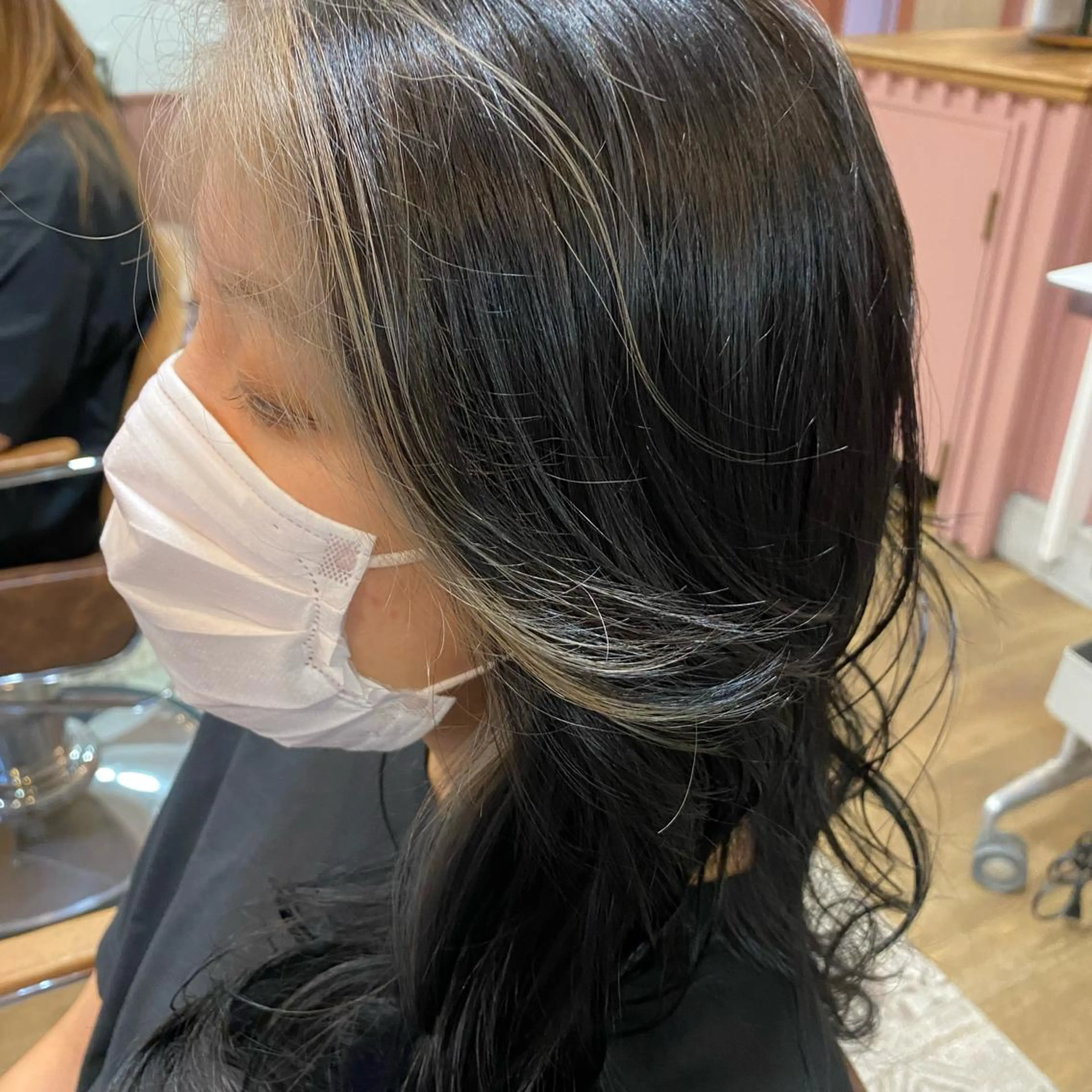 【お顔周り華やか🦩】カット+フェイスフレーミングカラー＋卵殻膜TRの写真