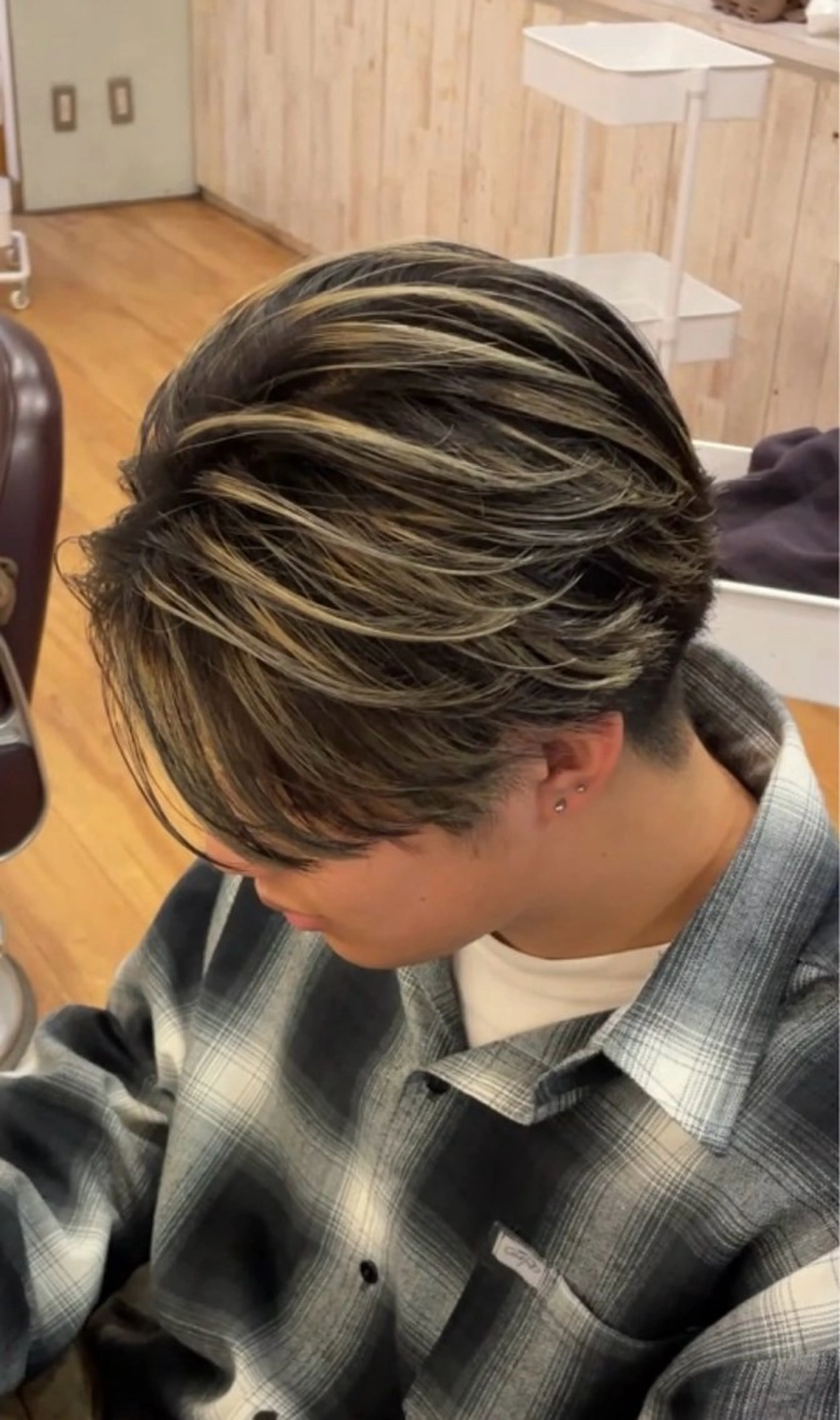 ミディアム カラー メンズ カット ヘアカラー 湘南のパーマ職人 🔥清水琉葵🔥のヘアスタイル