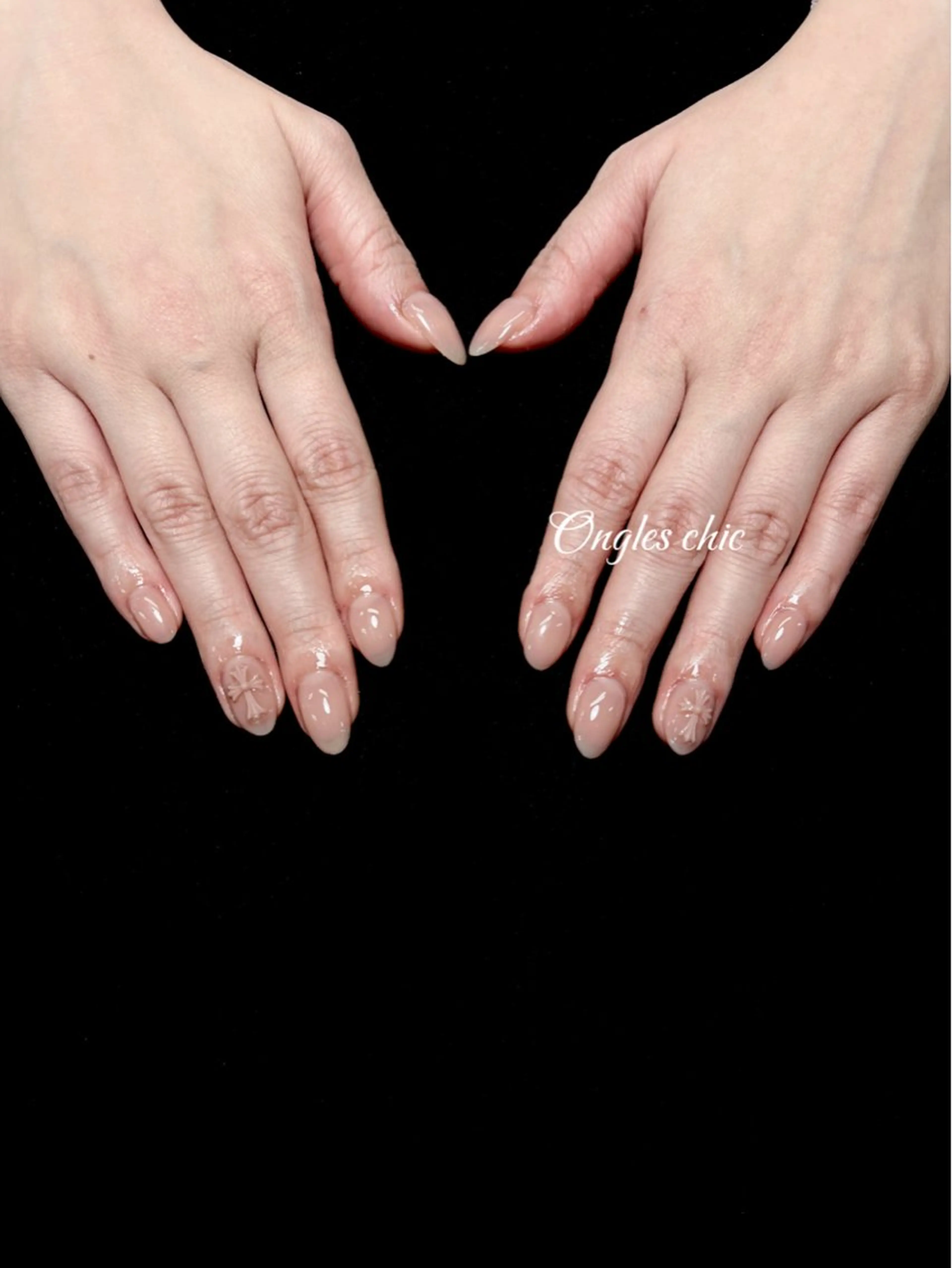 ネイル ハンドネイル ongles chicのネイルデザイン