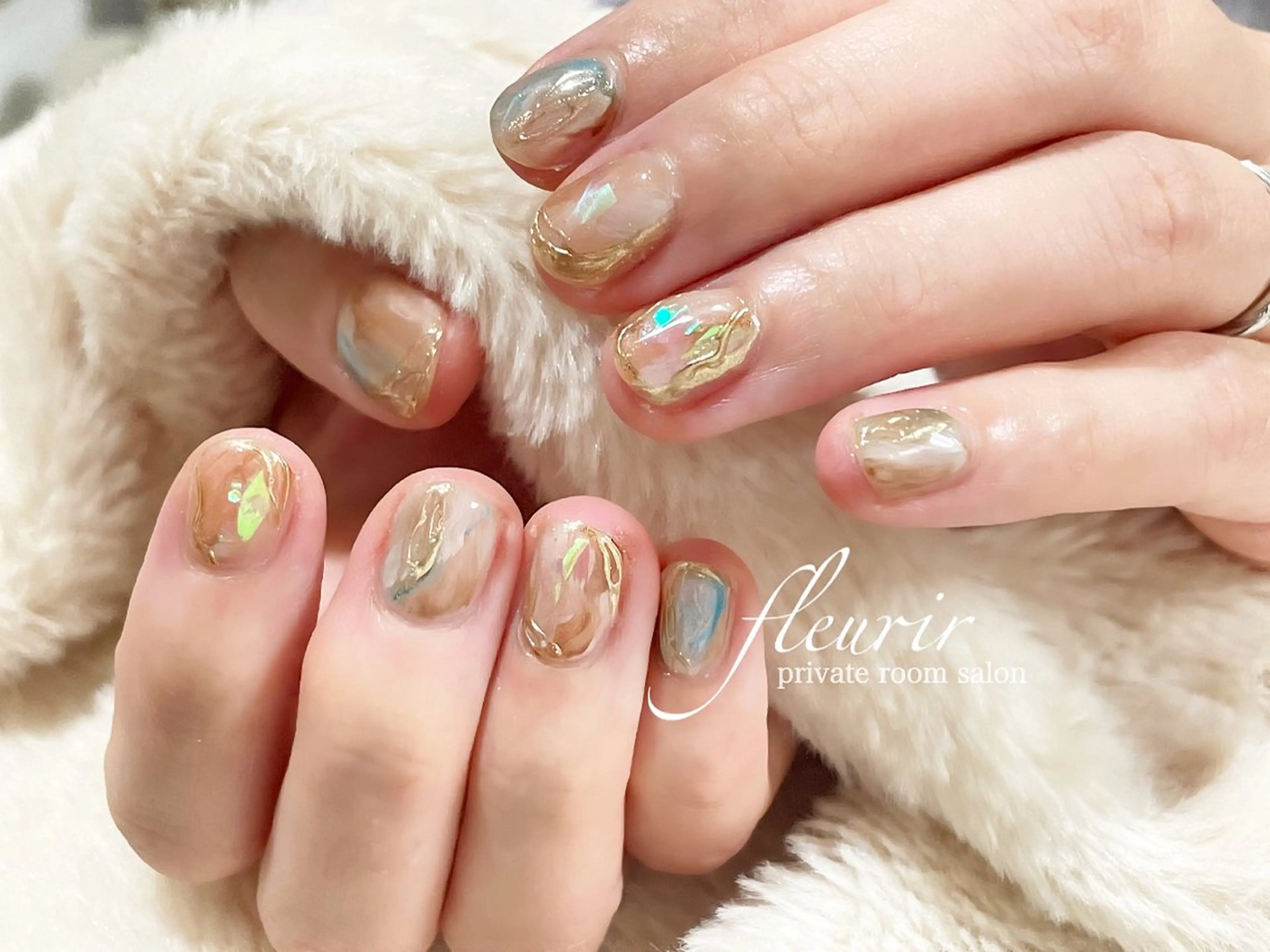 ネイル アートネイル オーロラネイル ゴールド ミラーネイル フルリール 【プライベートサロンのネイルデザイン