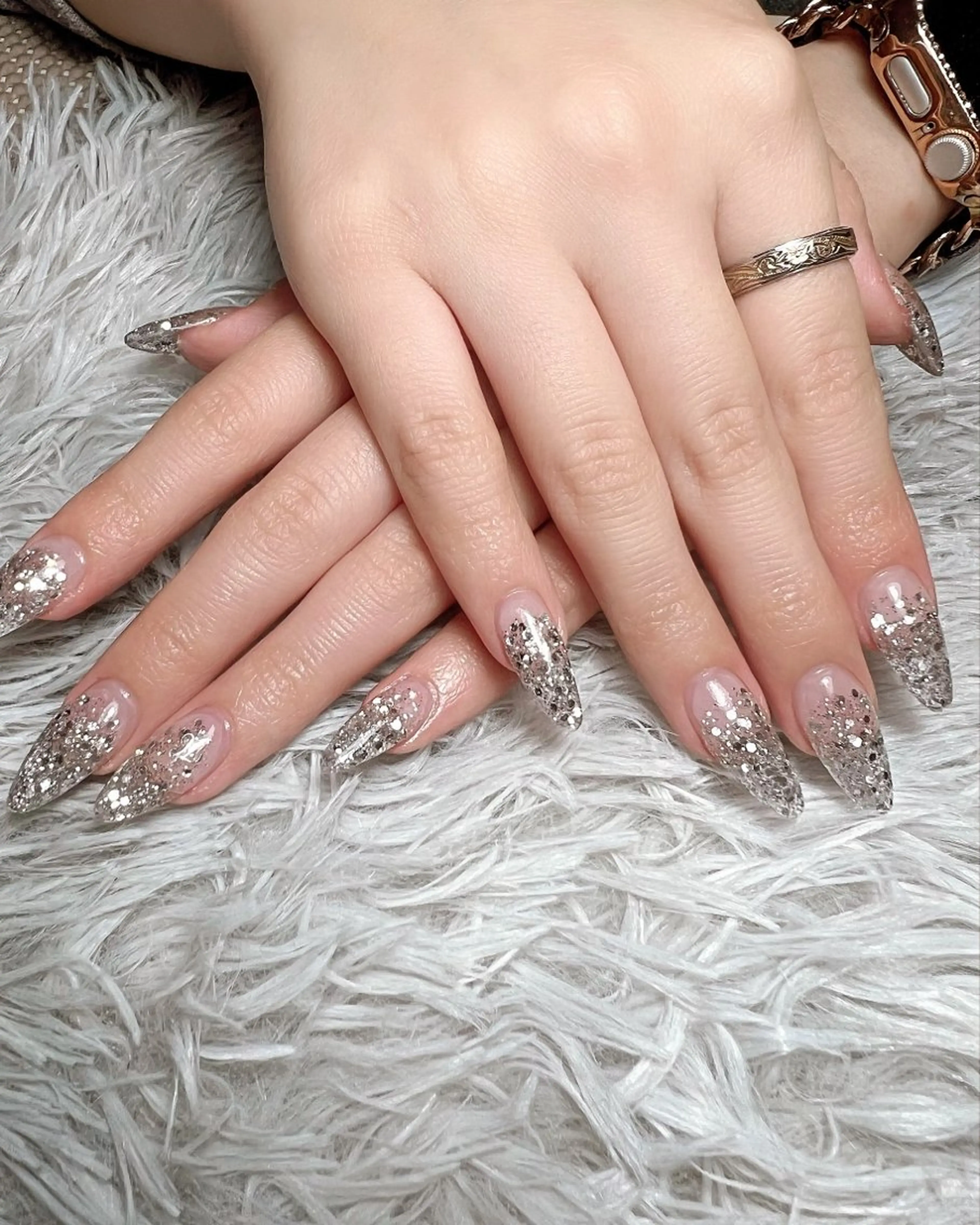 ネイル フットネイル ジェルネイル グラデーション ラメ(グリッター) ラメグラデーション ハンドネイル シェヌネイル JURAのネイルデザイン