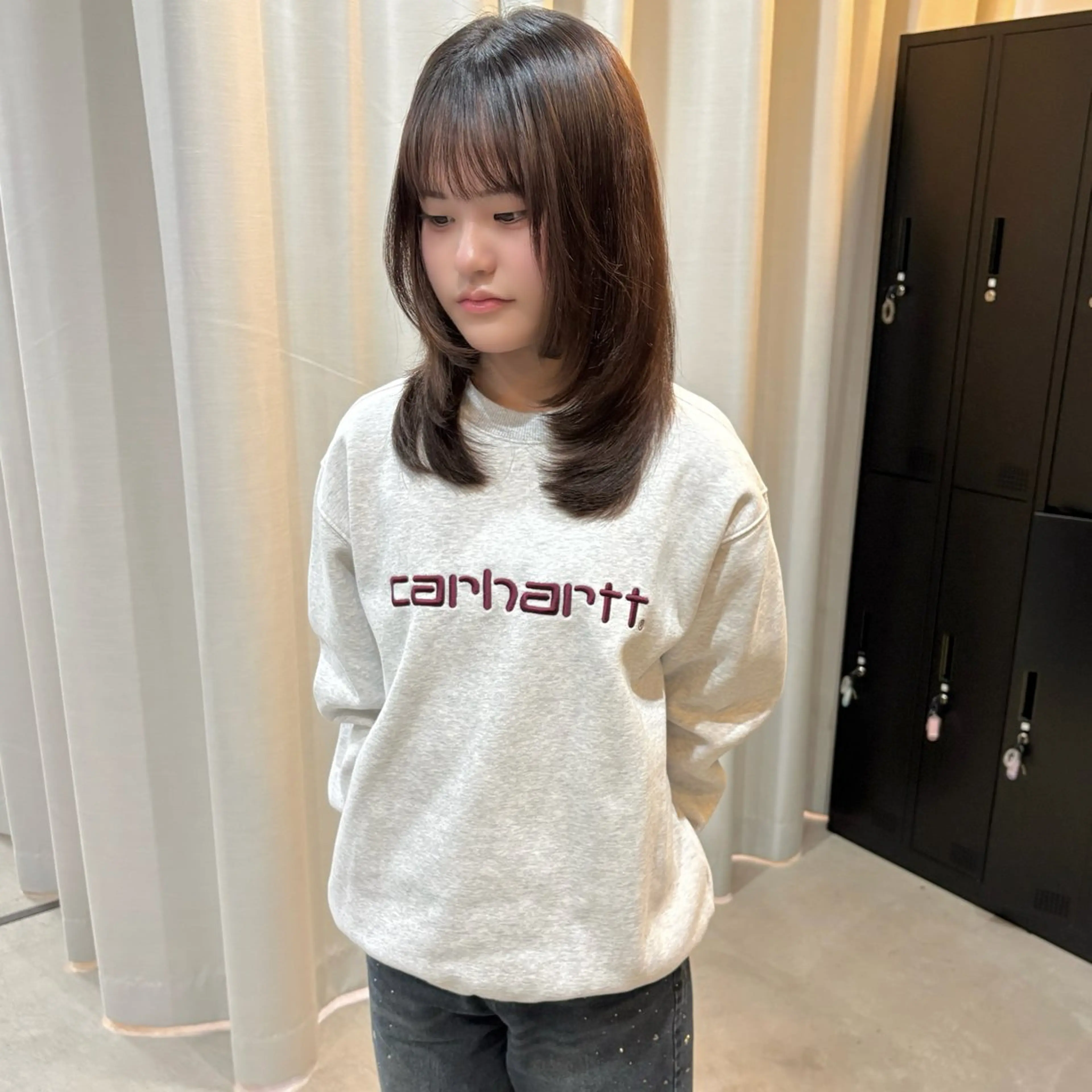 ミディアム ミディアムレイヤー レイヤーカット 縮毛矯正 カット 縮毛矯正 トリートメント はちすか るかのヘアスタイル