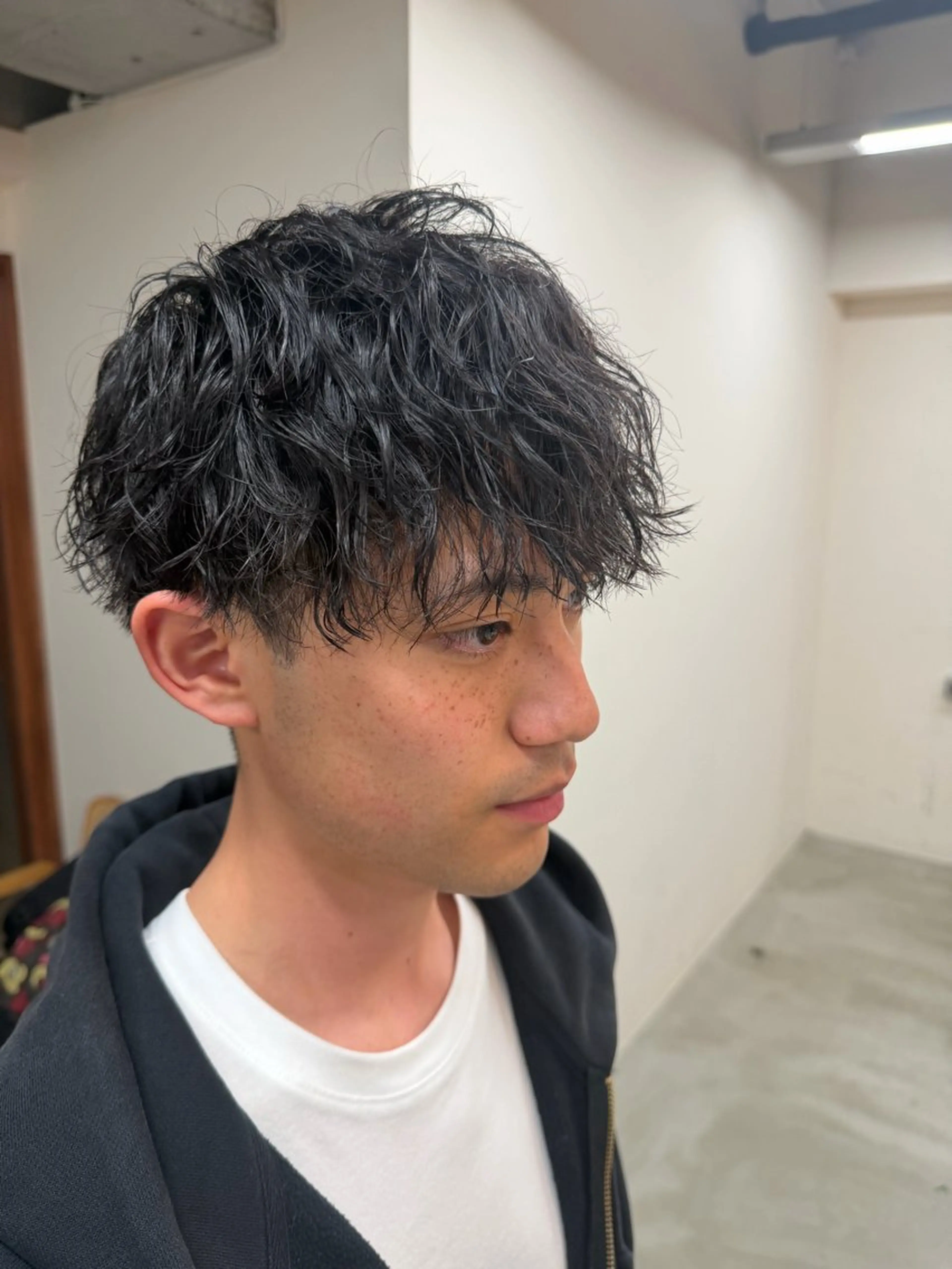 カラー パーマ メンズ カット パーマ パーマ特別価格🔥 宇宙のヘアスタイル