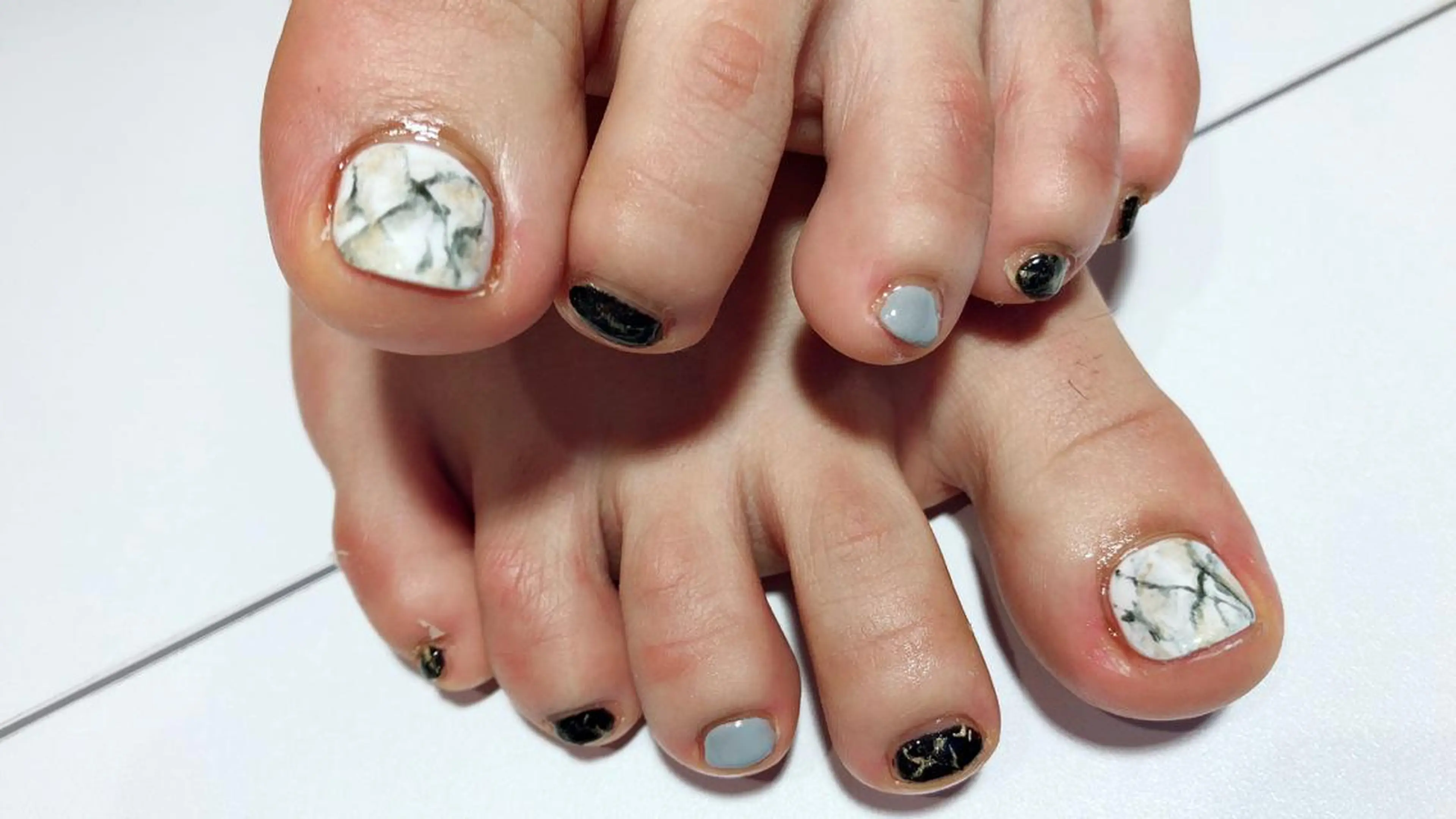 ネイル フットネイル J. NAILのネイルデザイン