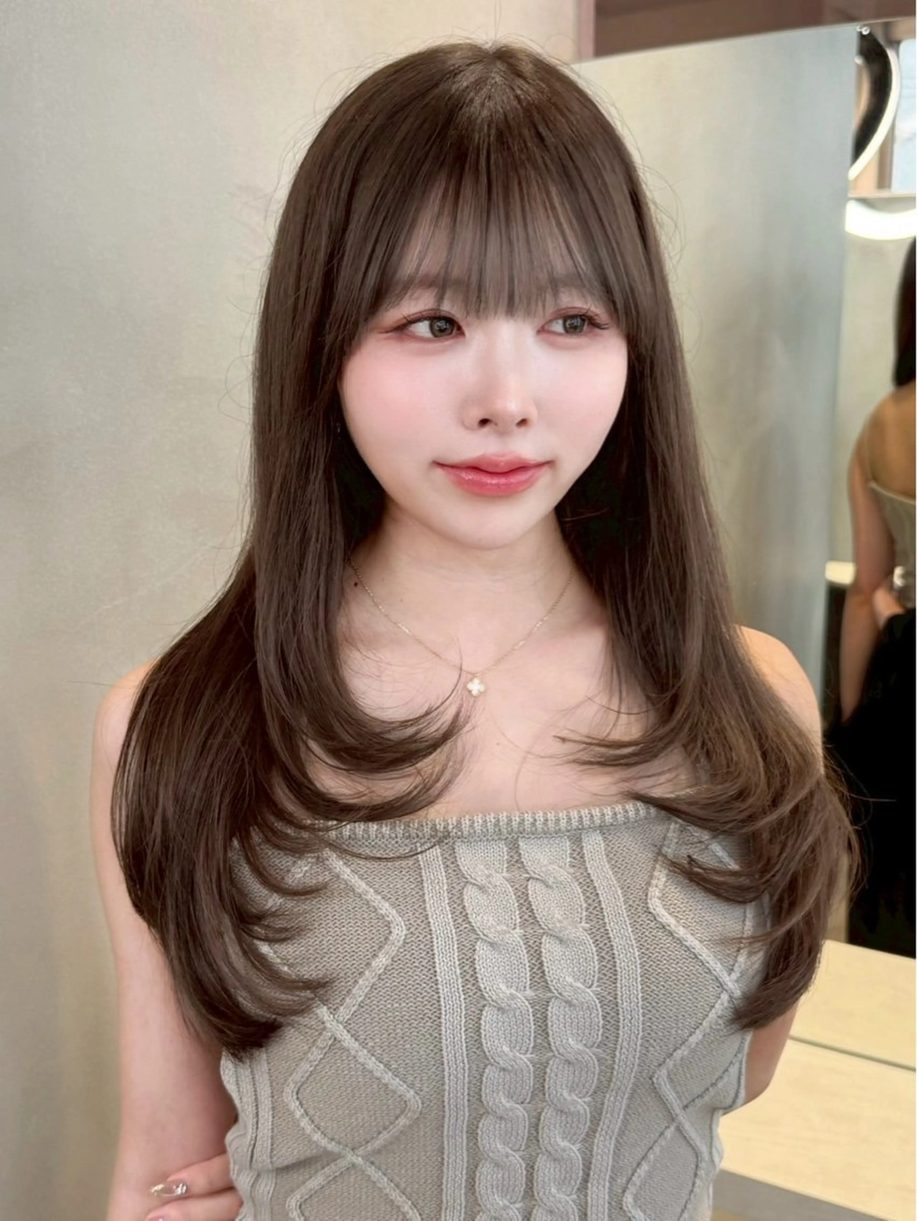 ロング 韓国風カラー 顔まわりレイヤー 顔周りカット ハッシュカット 髪質改善 カット トリートメント 大宮🤍縮毛矯正 レイヤー🪽なるのヘアスタイル