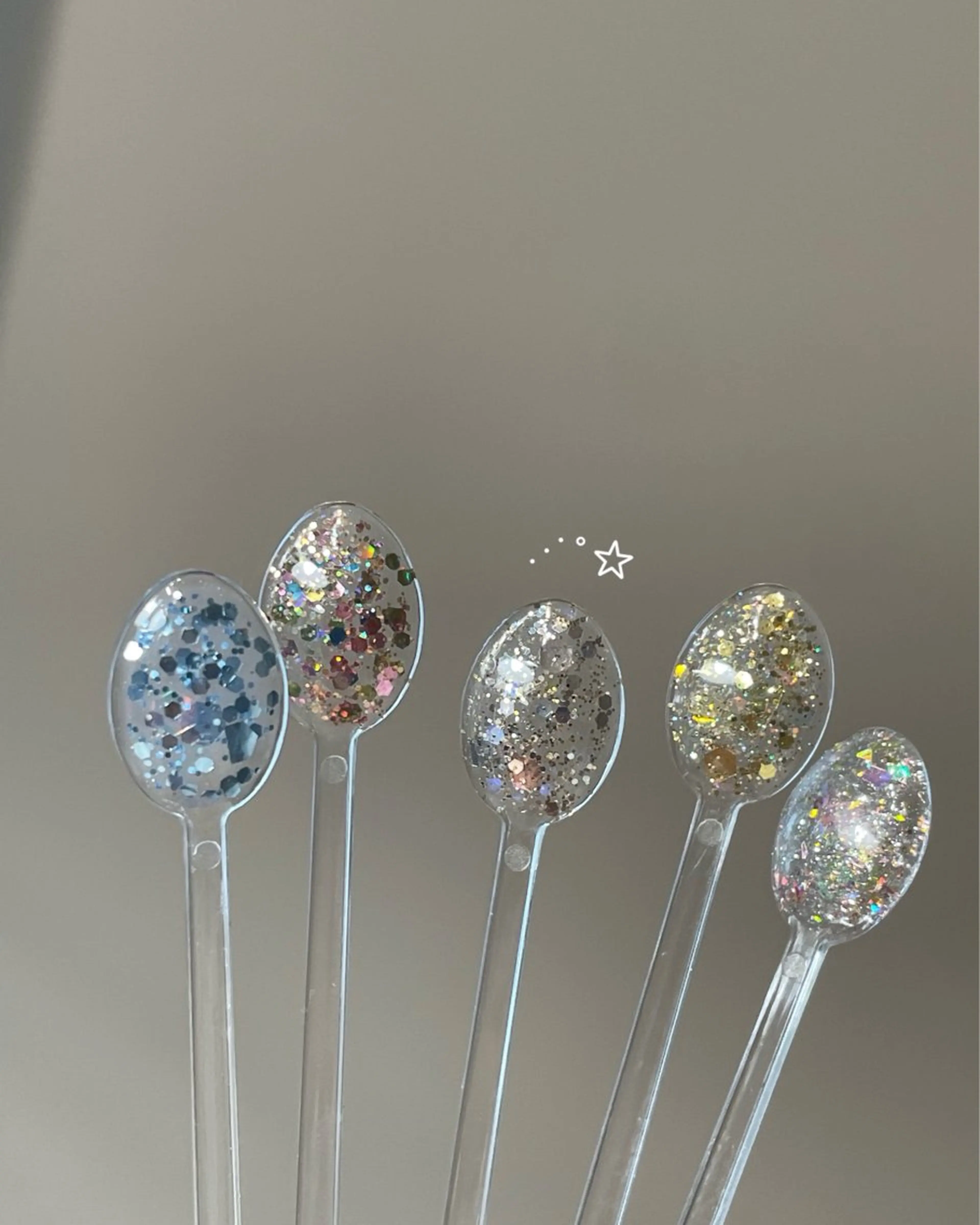 ネイル ラメ(グリッター) ワンカラーネイル oncu nailのネイルデザイン