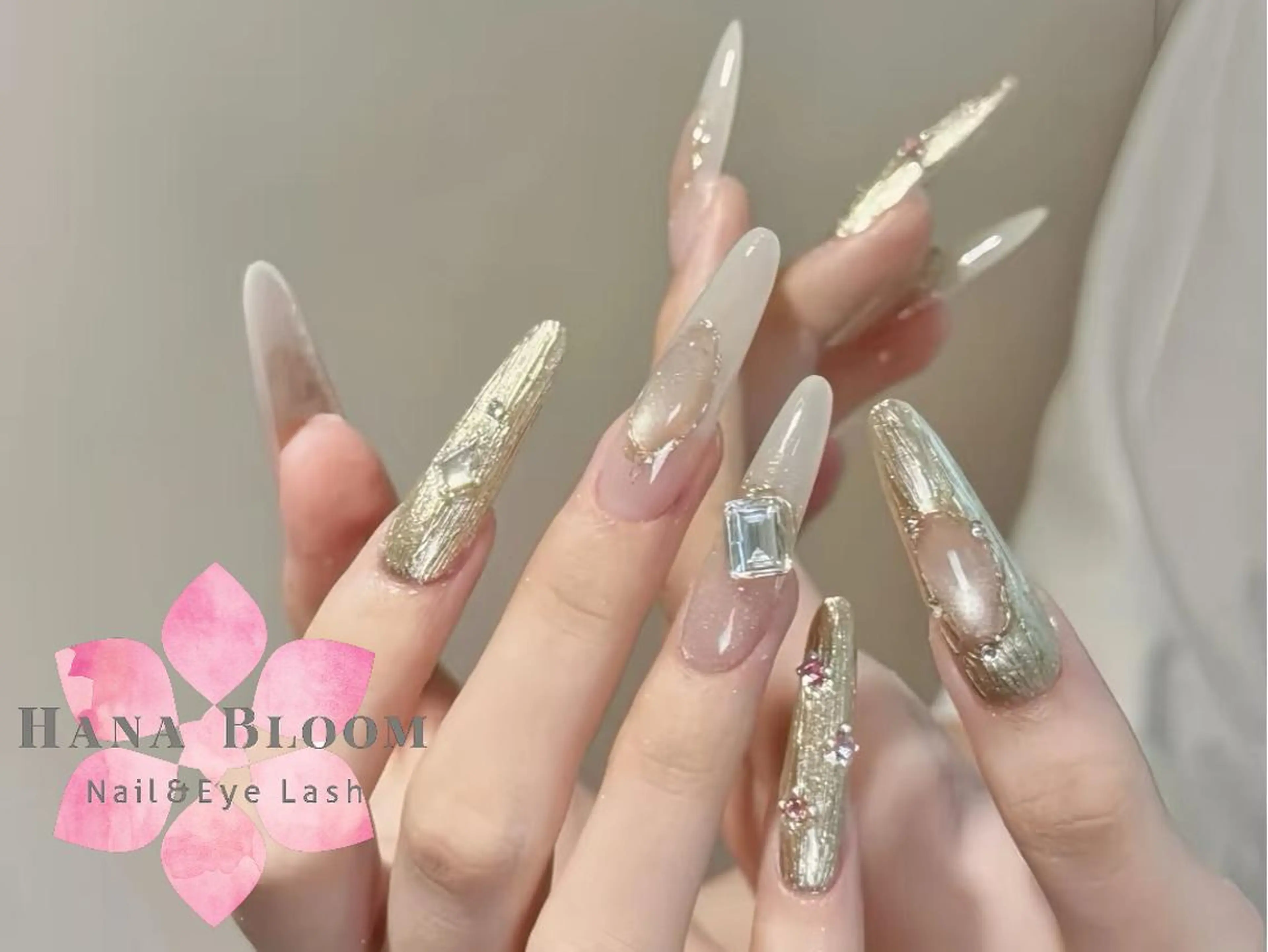 ネイル 長さ出し フレンチネイル ジェルネイル マグネットネイル ミラーネイル ハンドネイル ハンドケア Hana Bloom Nail 練習モデルのネイルデザイン