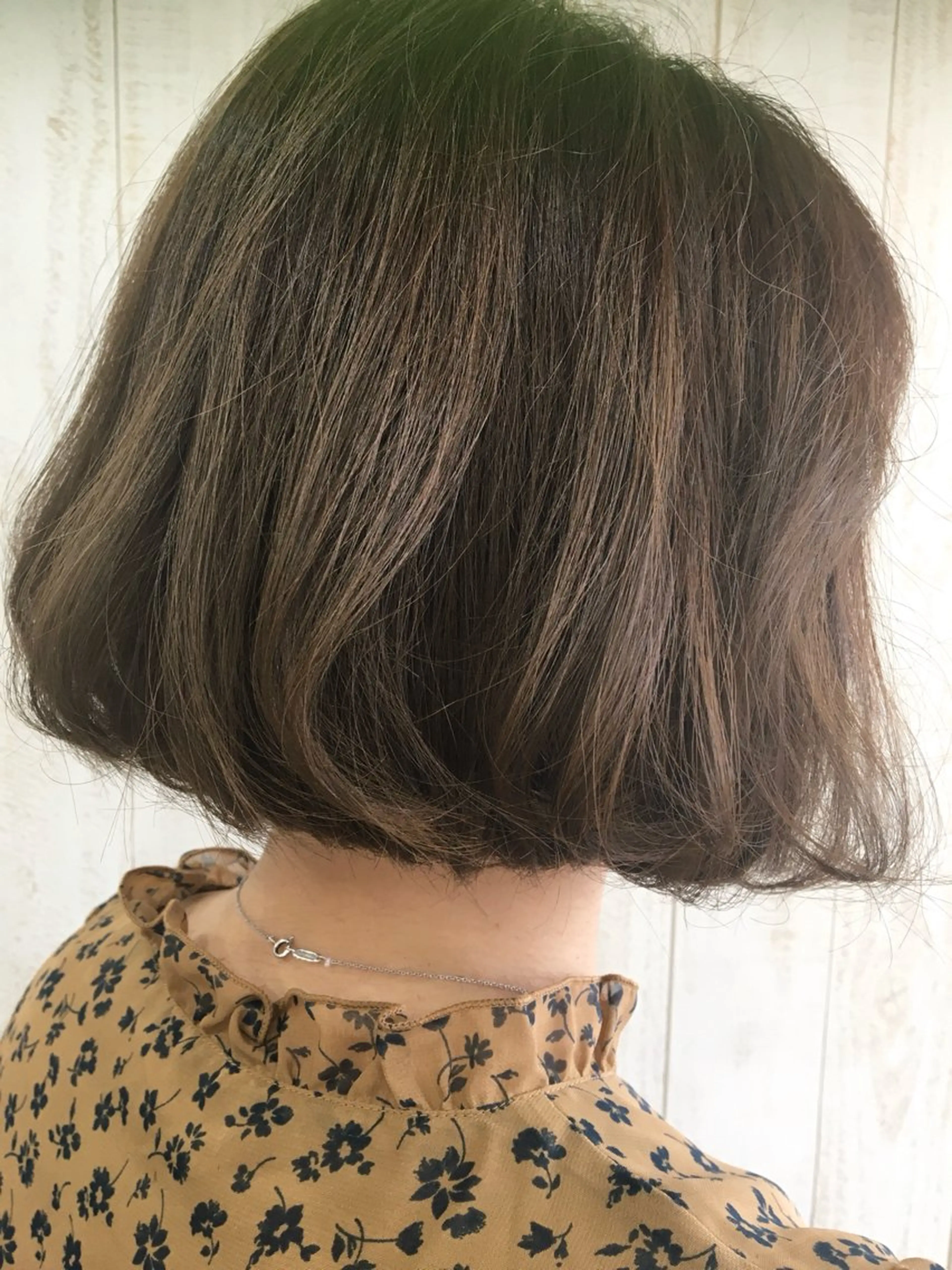 ショート カラー 似合わせカット カット ヘアカラー トリートメント 乾 弥生のヘアスタイル