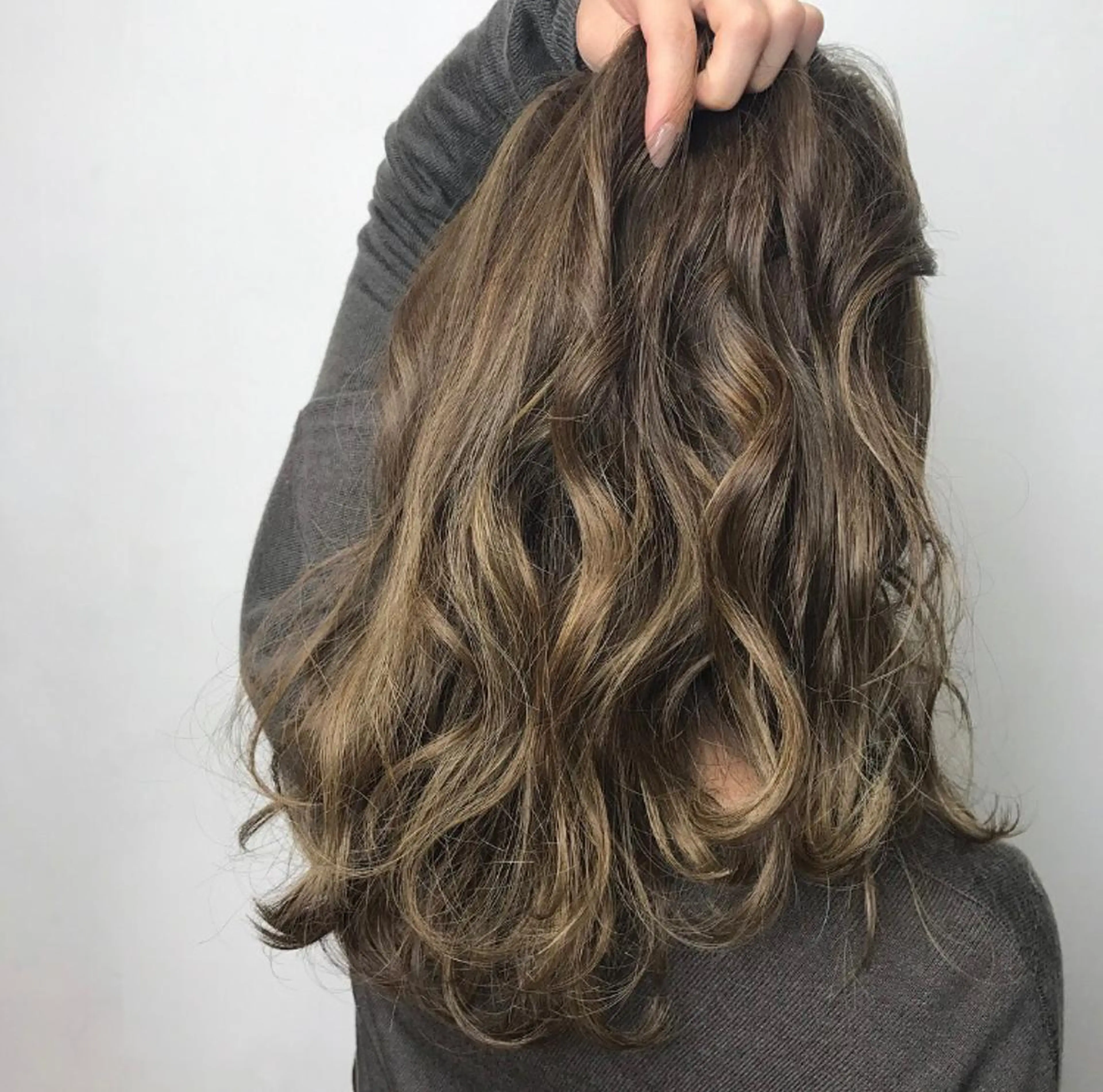 ショート ミディアム セミロング ロング カラー アッシュ ベージュカラー ハイライトカラー ハイライト メンズカット特化柏駅 徒歩3分LOUのヘアスタイル