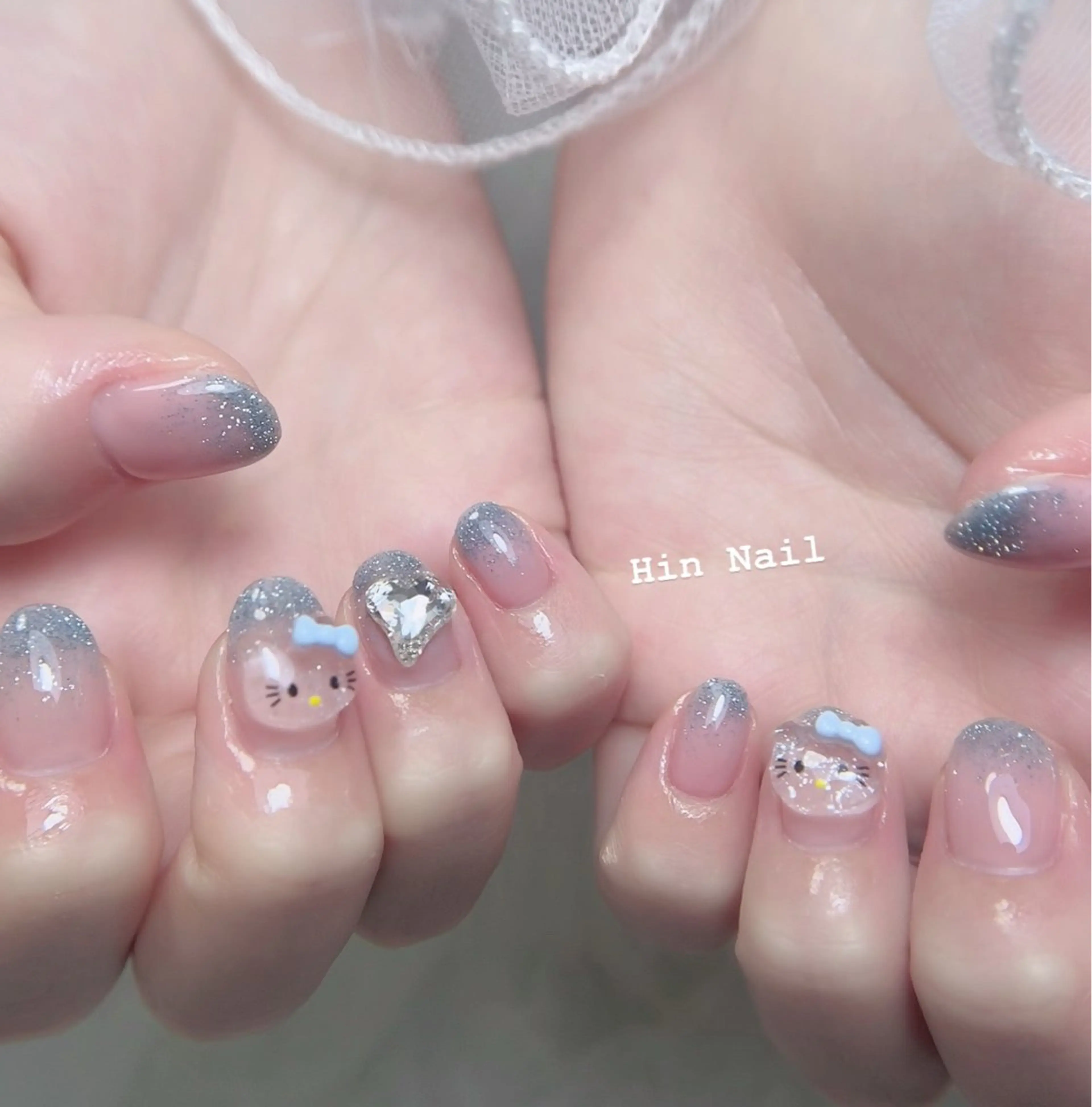 ネイル ハンドネイル Hin Nailsのネイルデザイン
