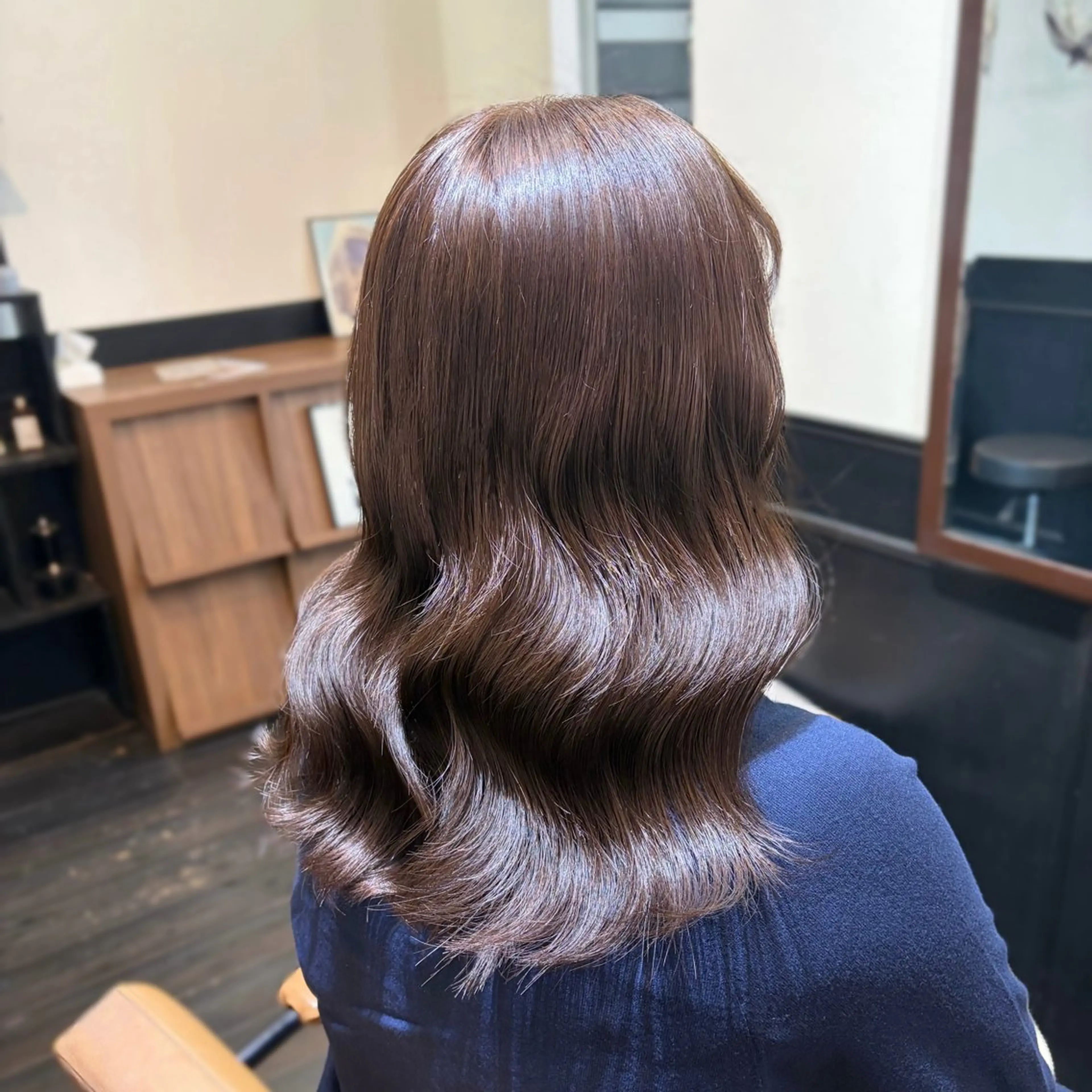 ミディアム カット ヘアカラー スズキ リコのヘアスタイル