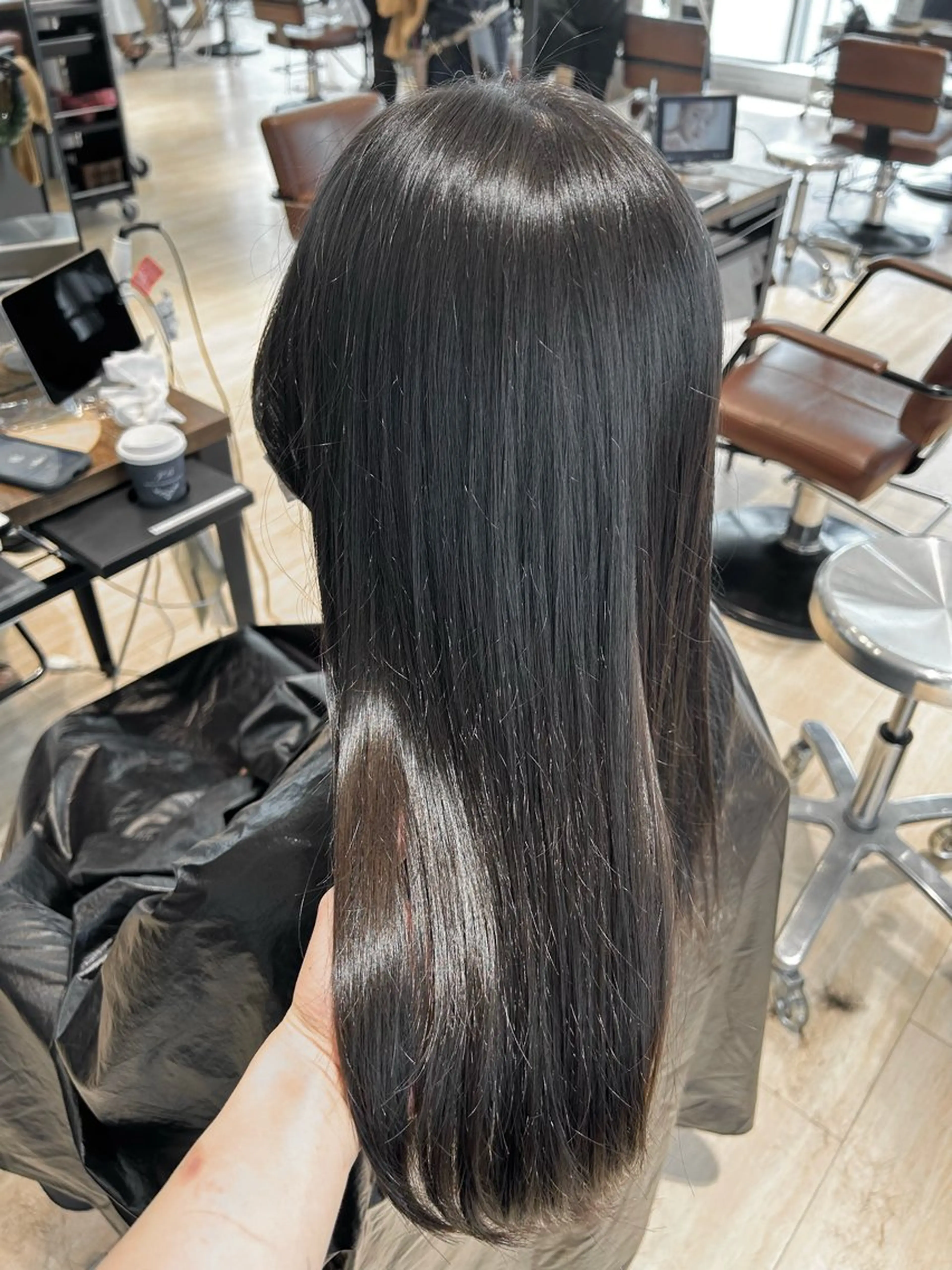 ロング カラー アッシュ 透明感カラー グレージュ 🍼顔周りカット/ レイヤー/小川華奈のヘアスタイル