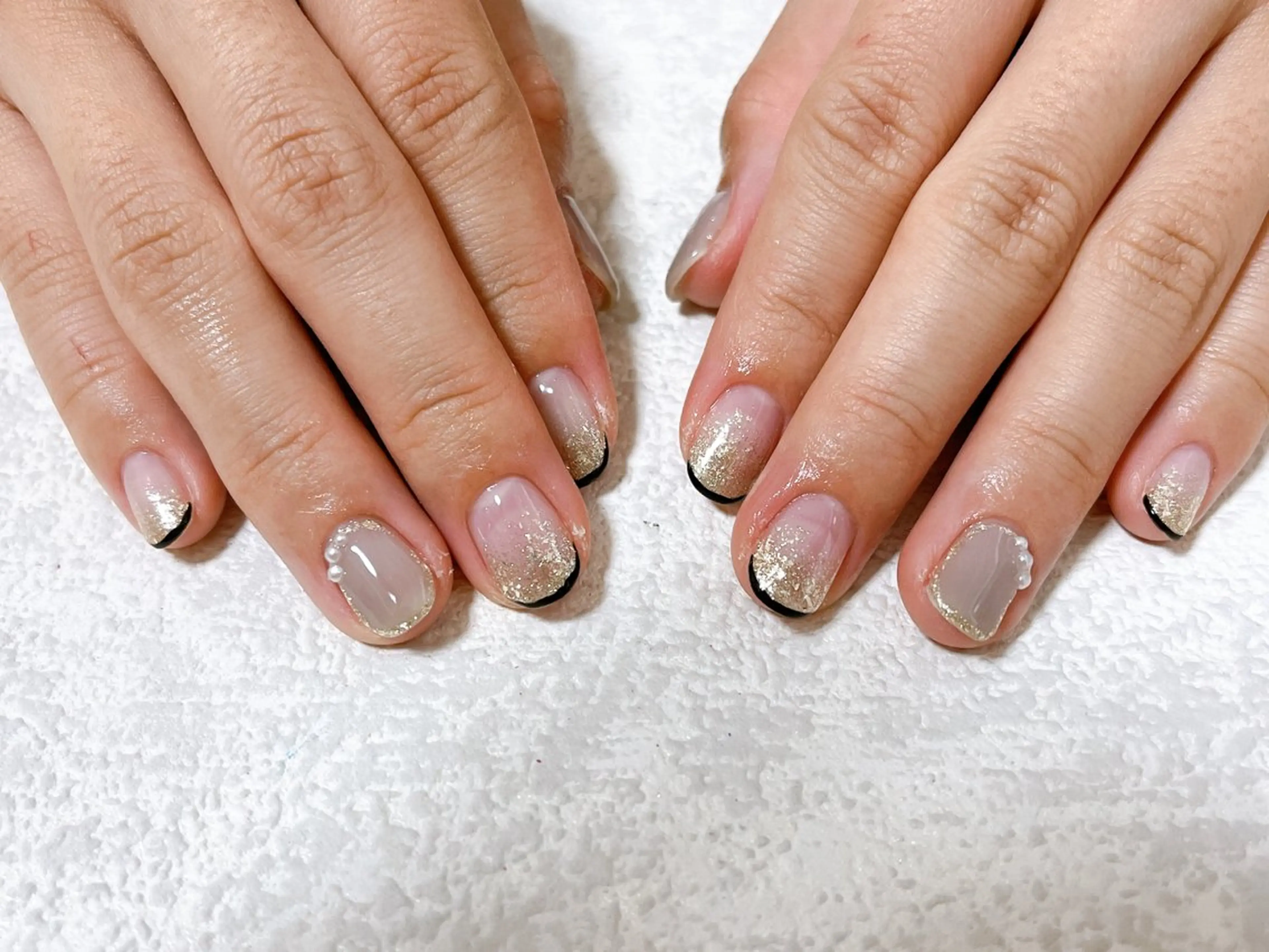 ネイル オーロラネイル フットネイル フレンチネイル ジェルネイル 韓国ネイル ハンドネイル mogunail &blowのネイルデザイン