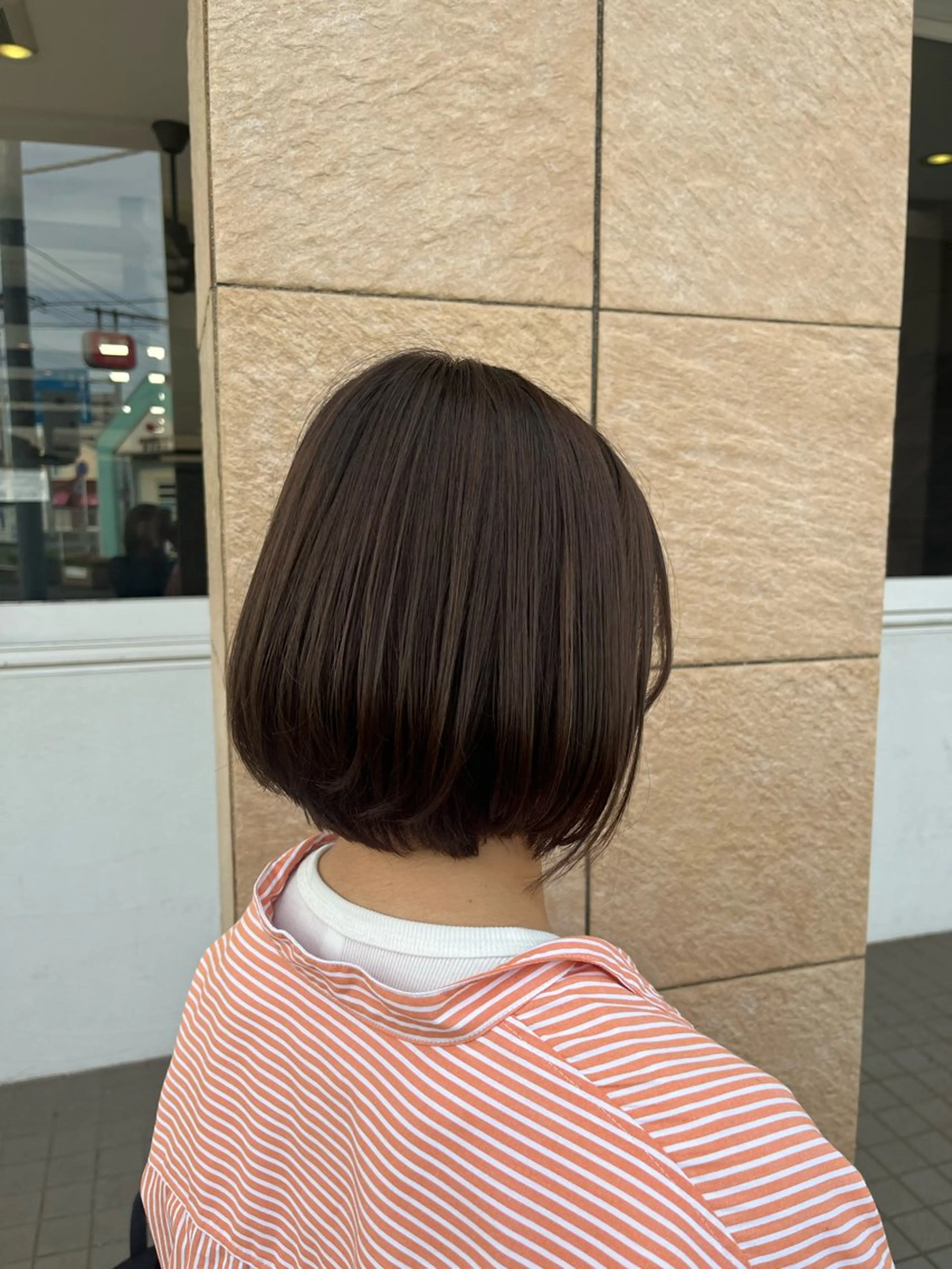 ショート カラー ブラウンカラー 日下 なるみのヘアスタイル