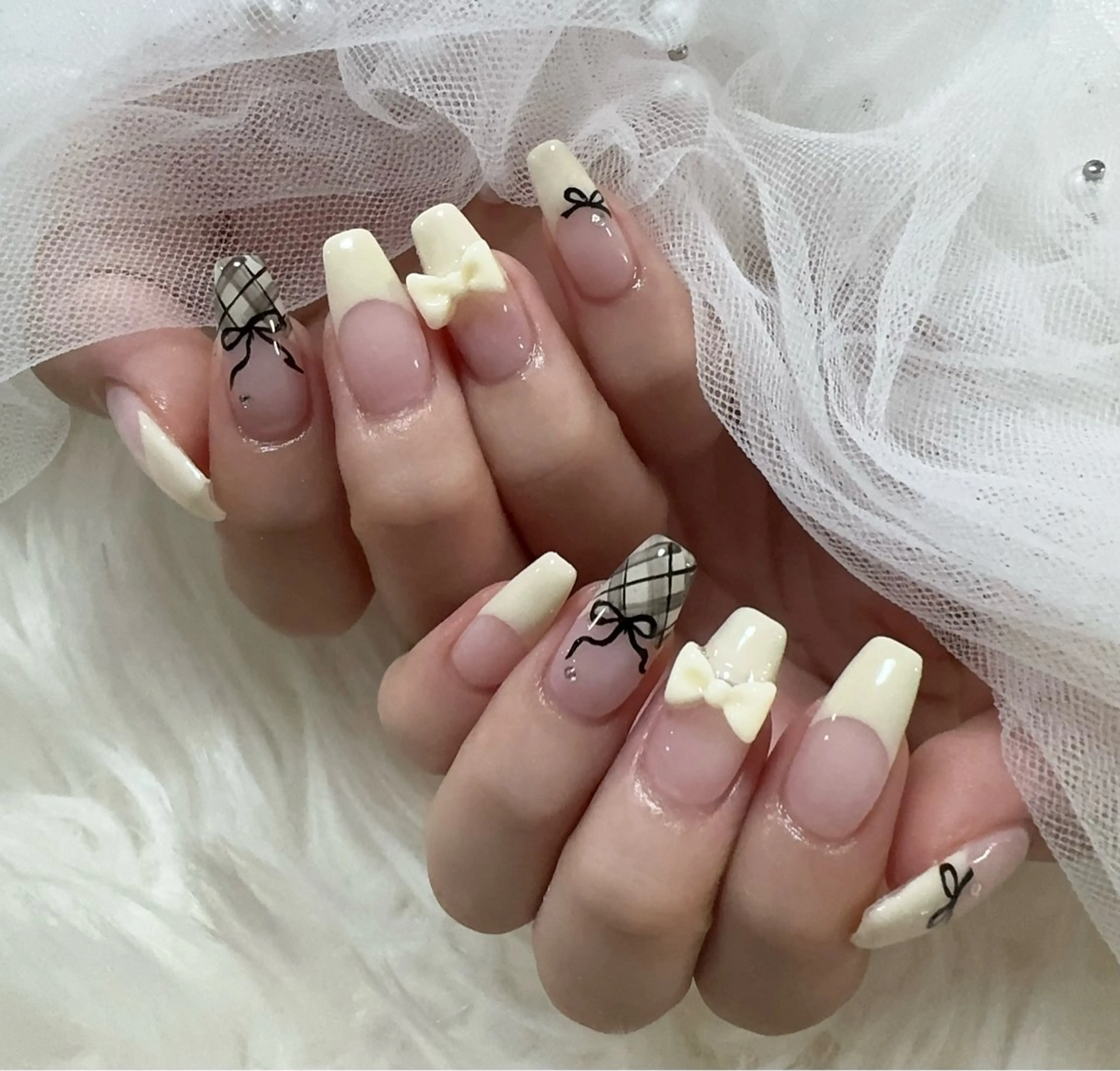 ネイル ハンドネイル ＆ME アンドミーのネイルデザイン