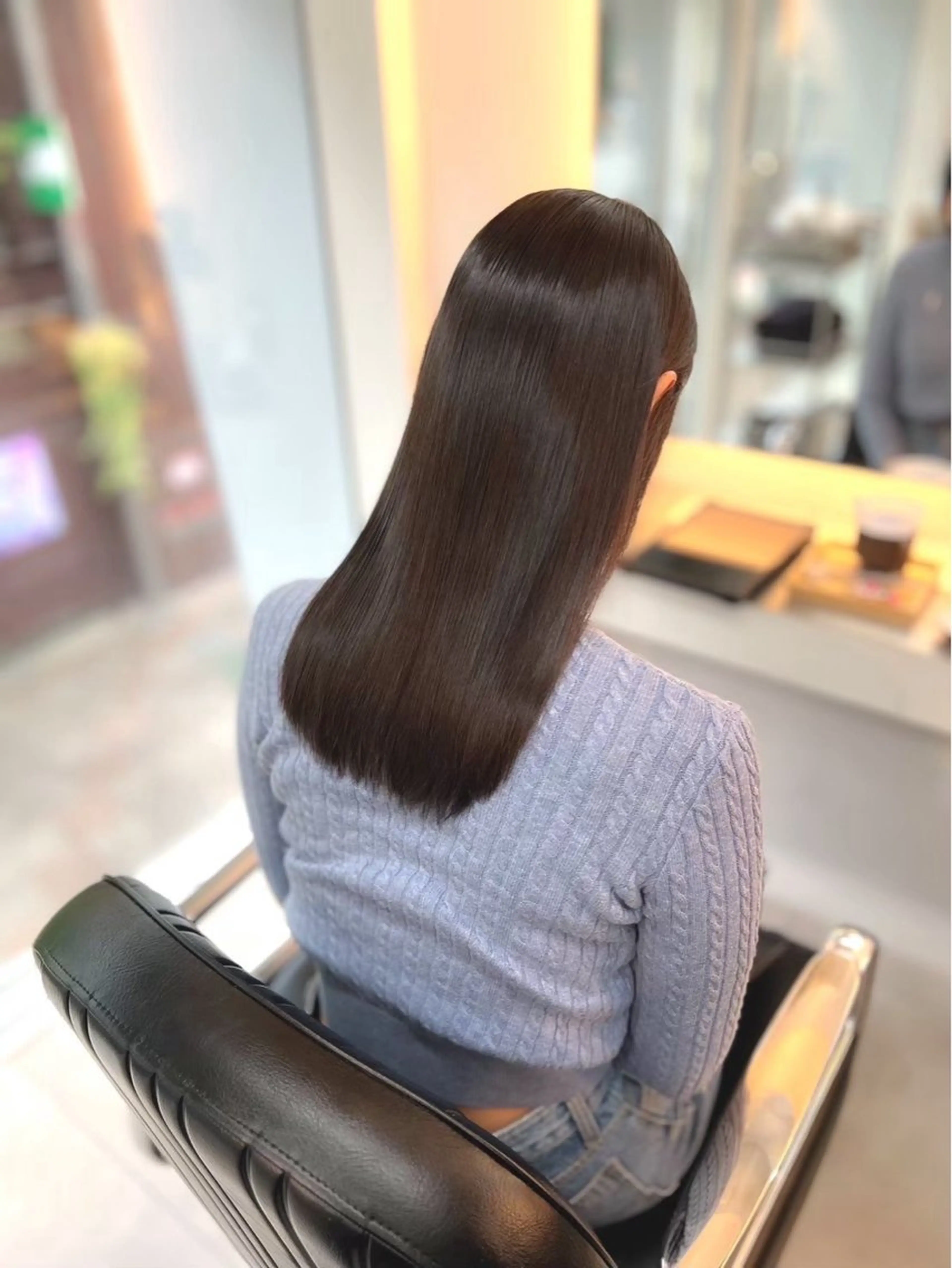 ミディアム 土居 悠梨のヘアスタイル